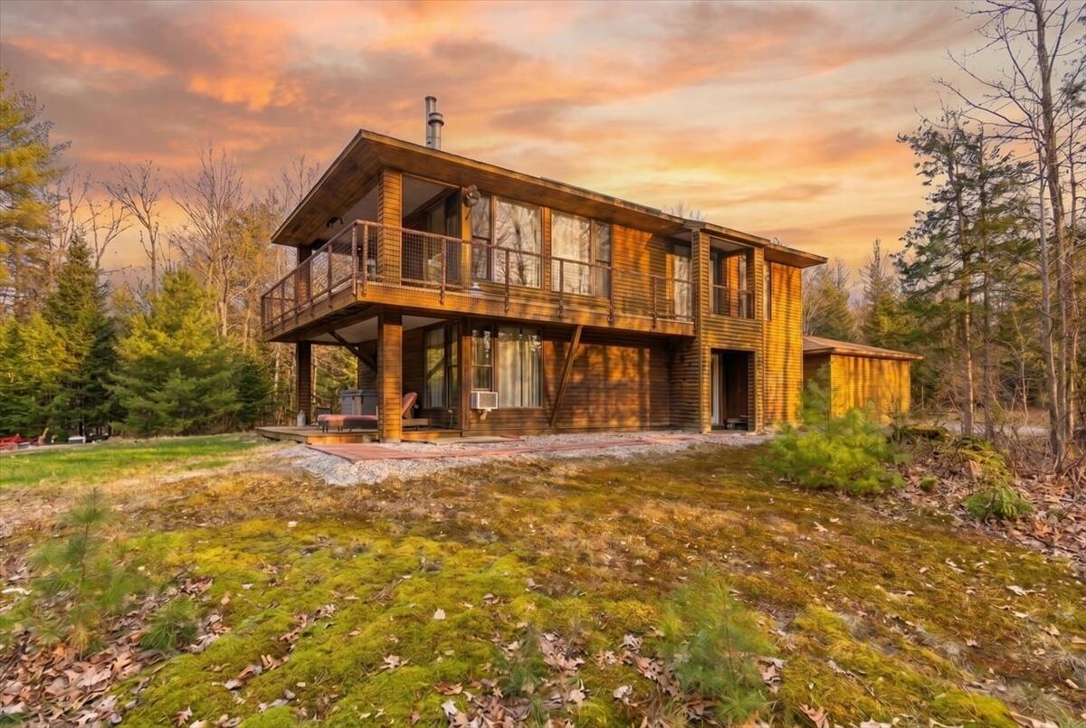 36 Mountain Valley Road — photo