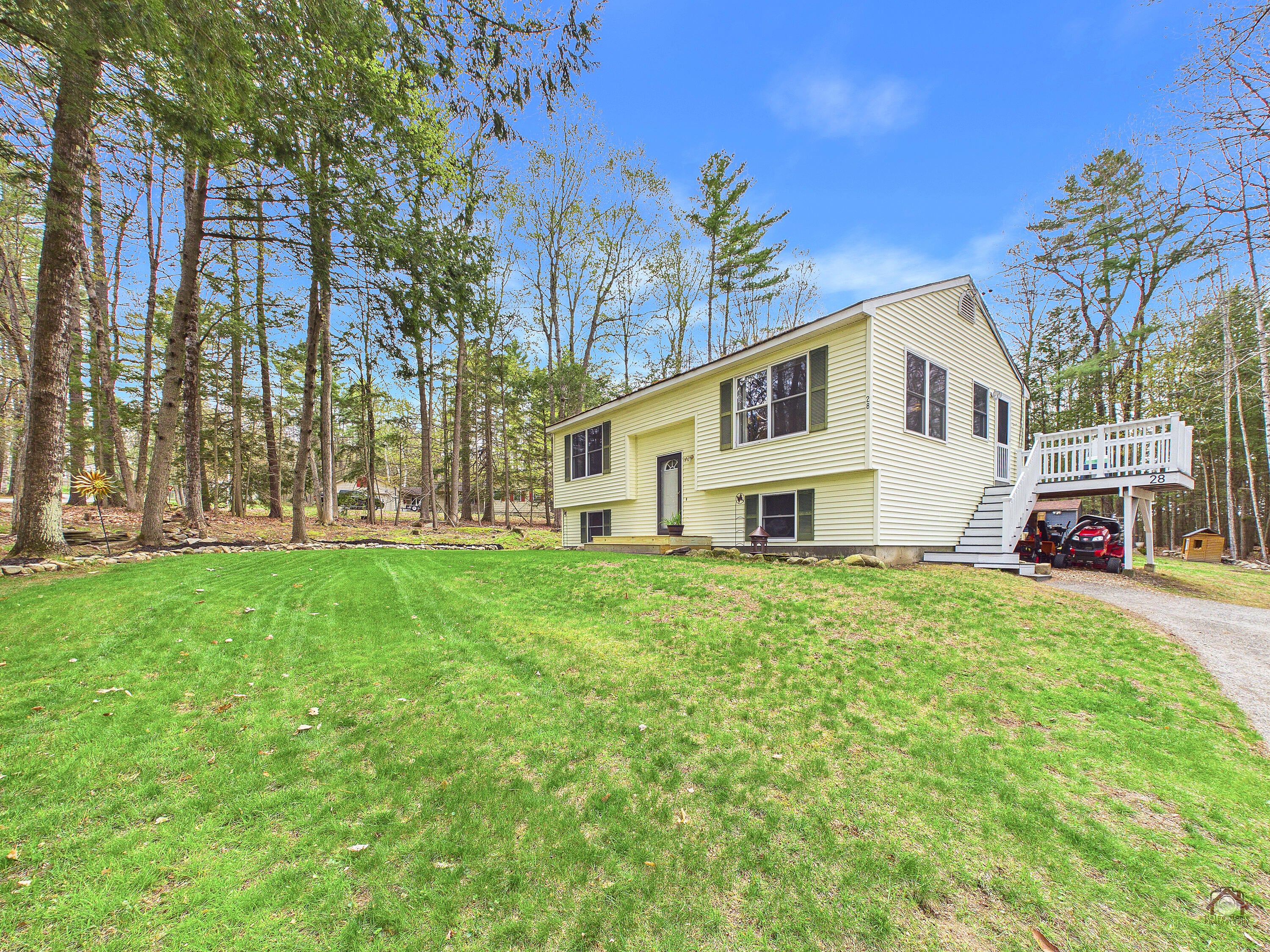 28 Beechwood Drive — photo