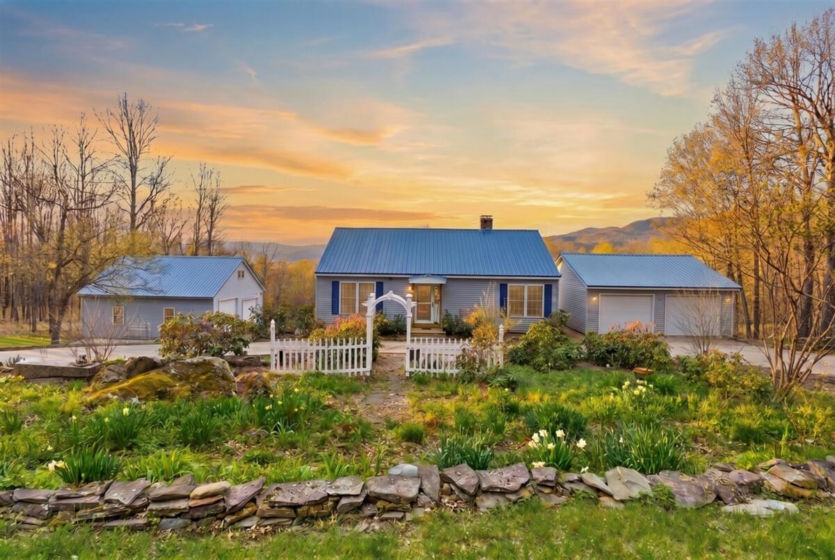 1202 Center Hill Road — photo