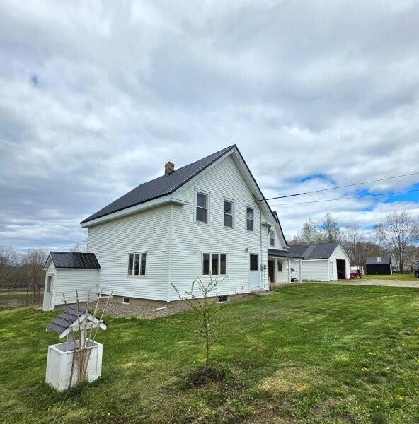 866 Main Street — photo