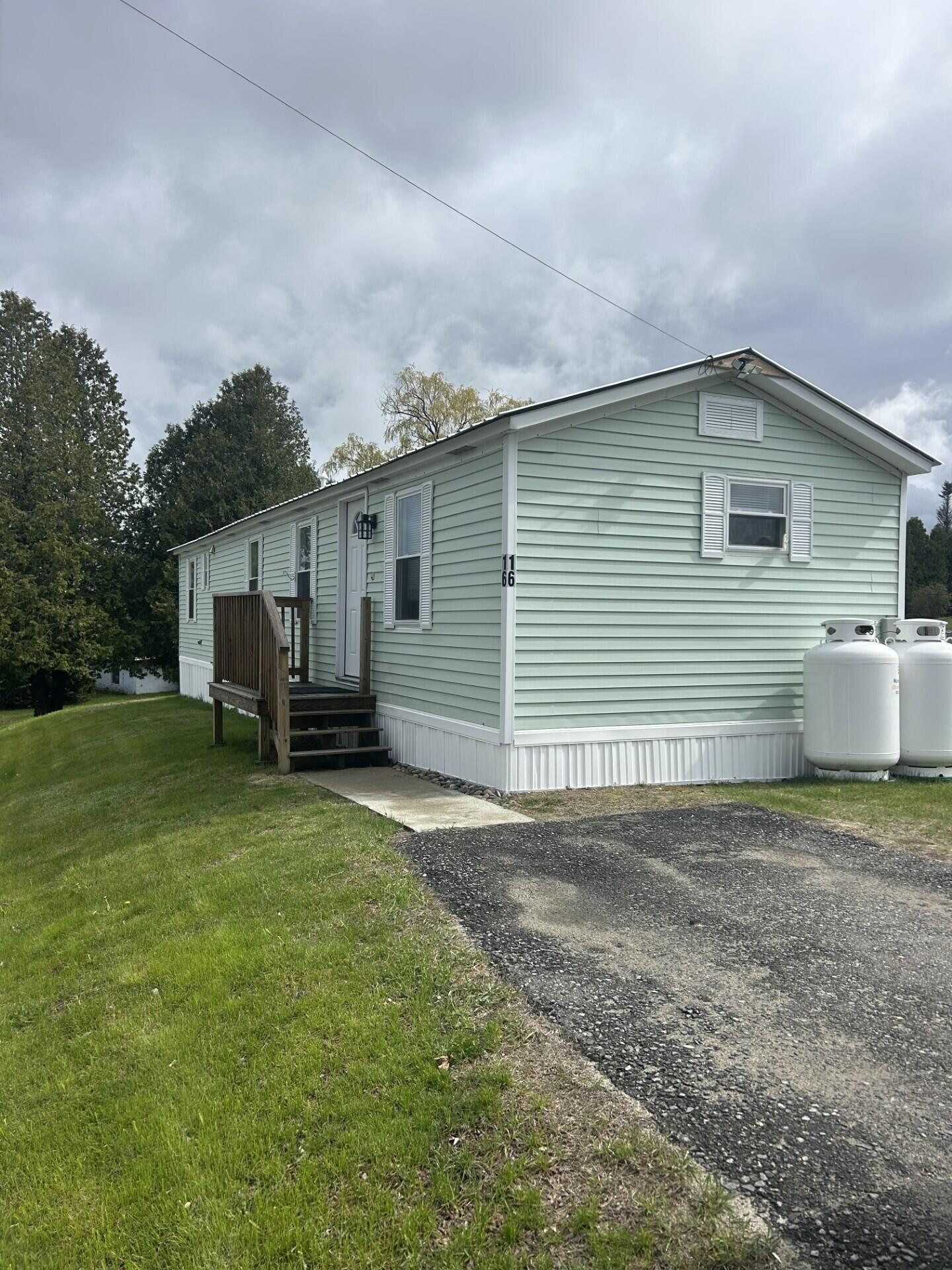 384 Main Street 16 — photo