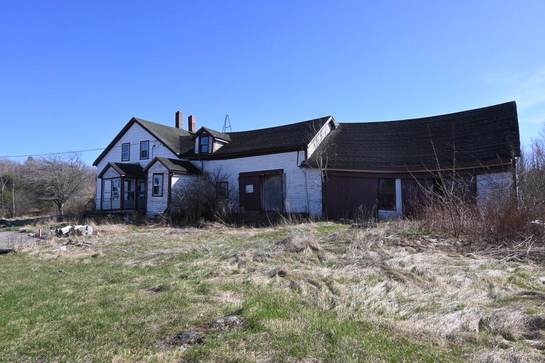 4315 Airline Road — photo