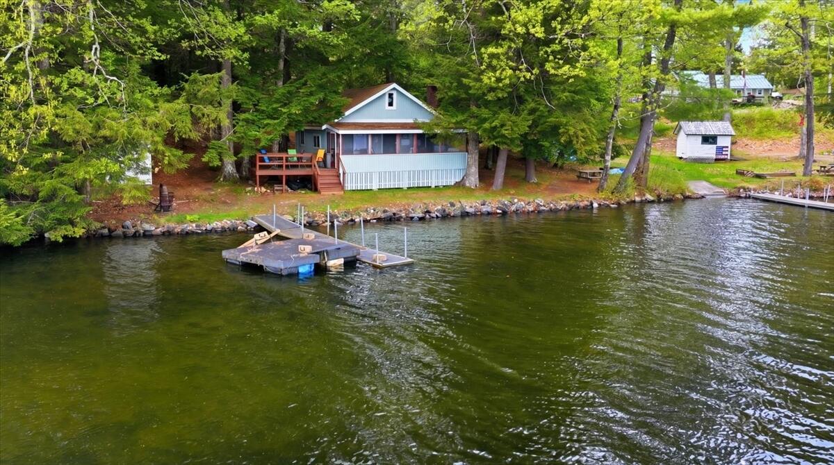 148 Robinson Drive — photo