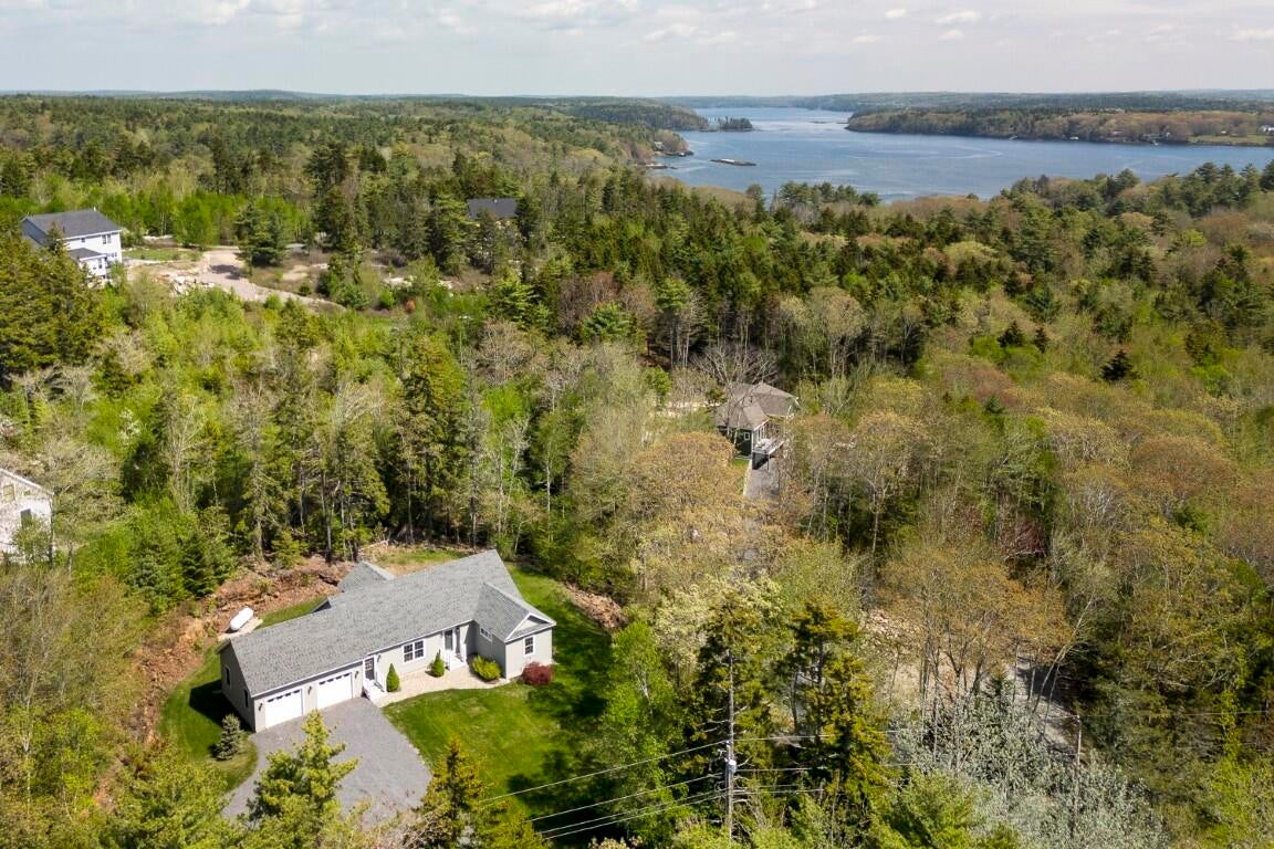 15 Shipbuilder Road — photo