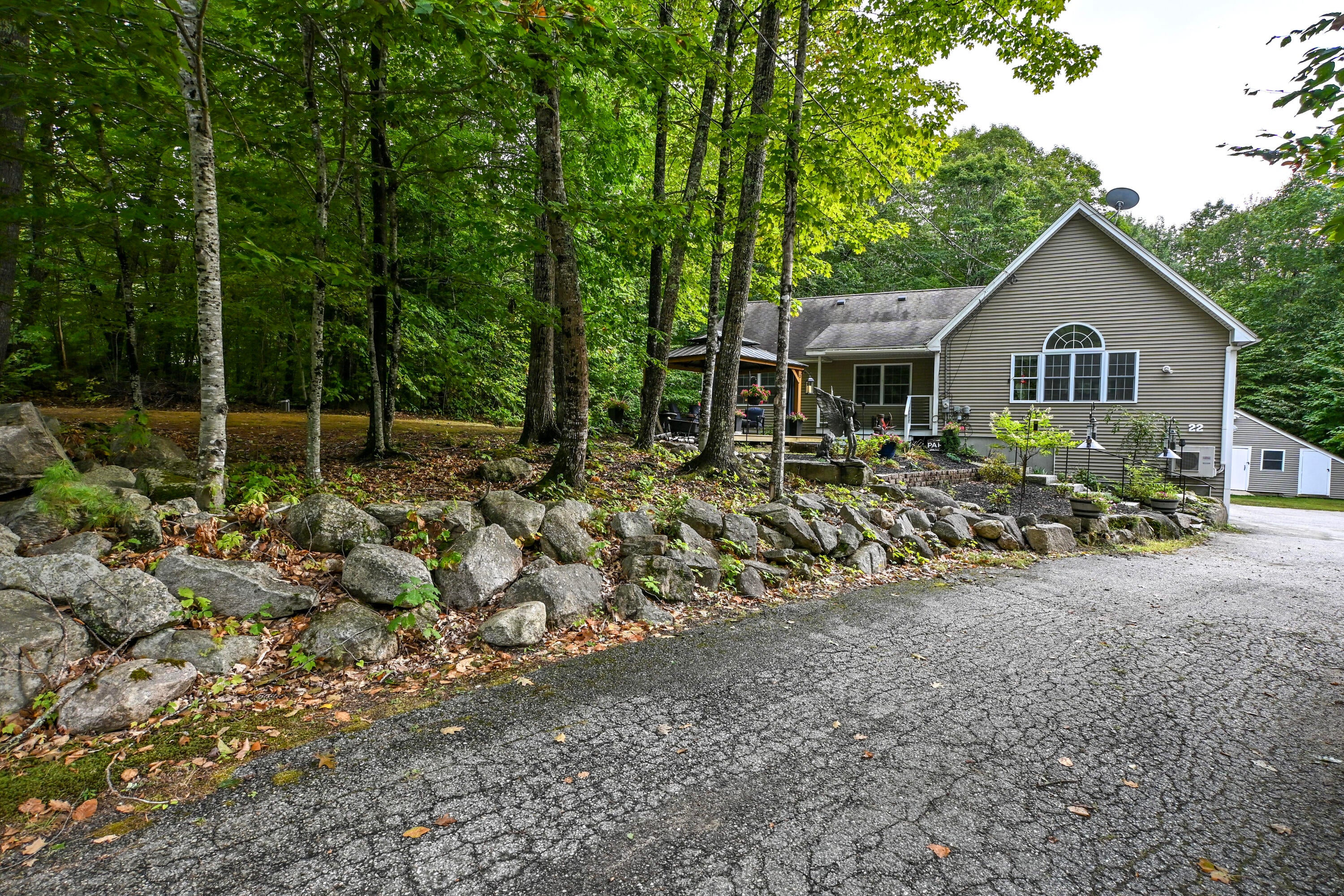 22 Eisenhower Court — photo