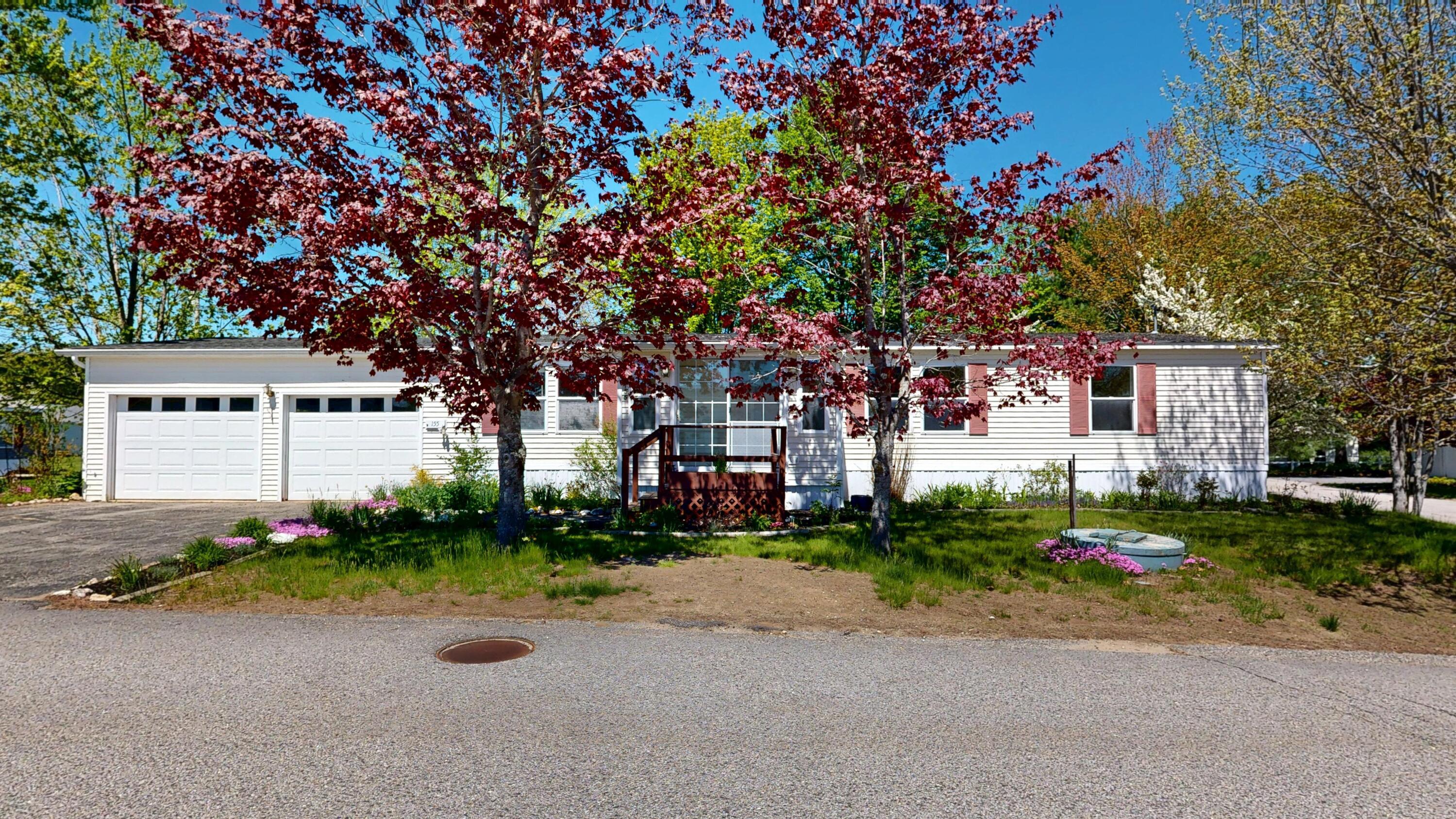 155 Town And Country Drive — photo