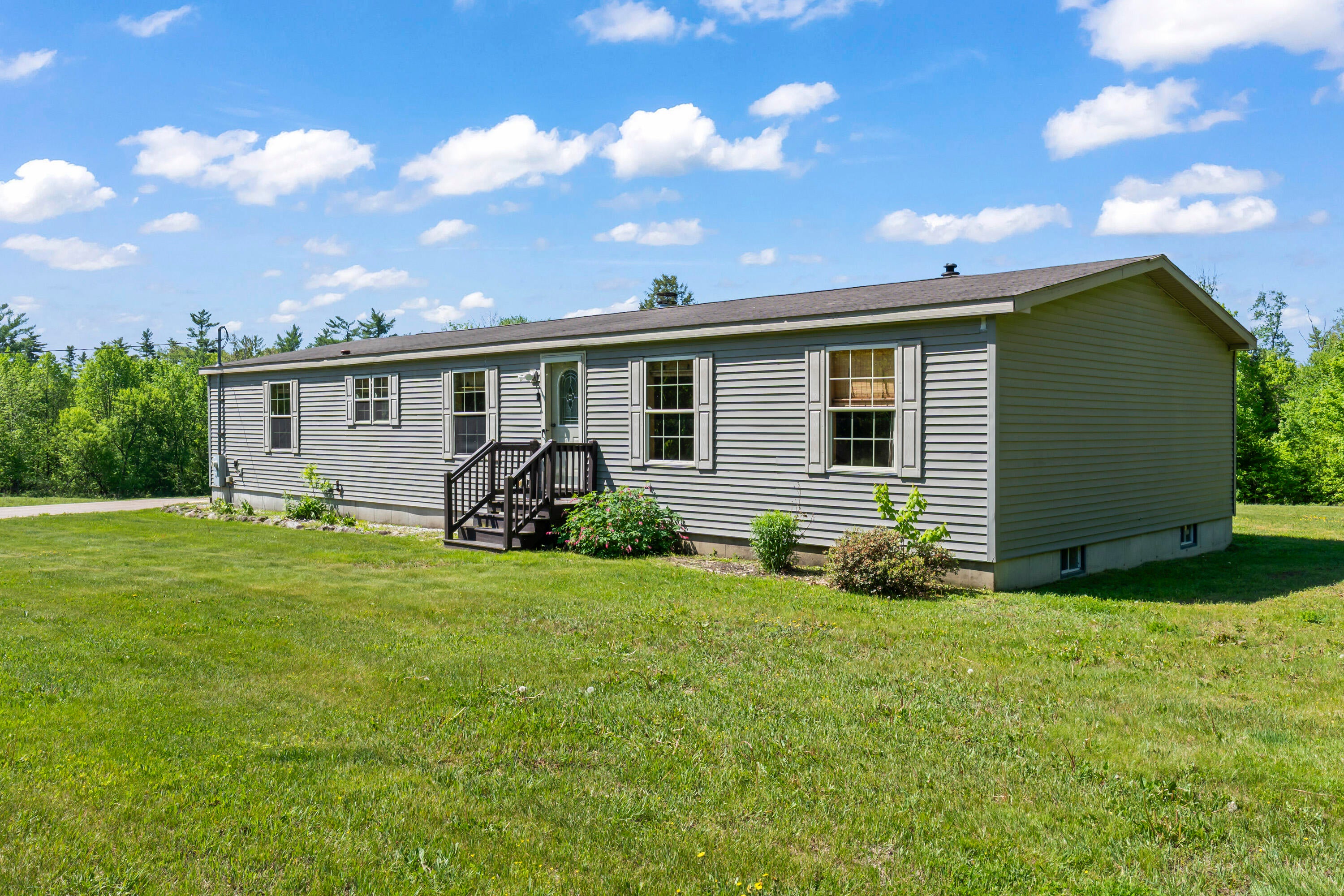 252 Blackberry Hill Road — photo