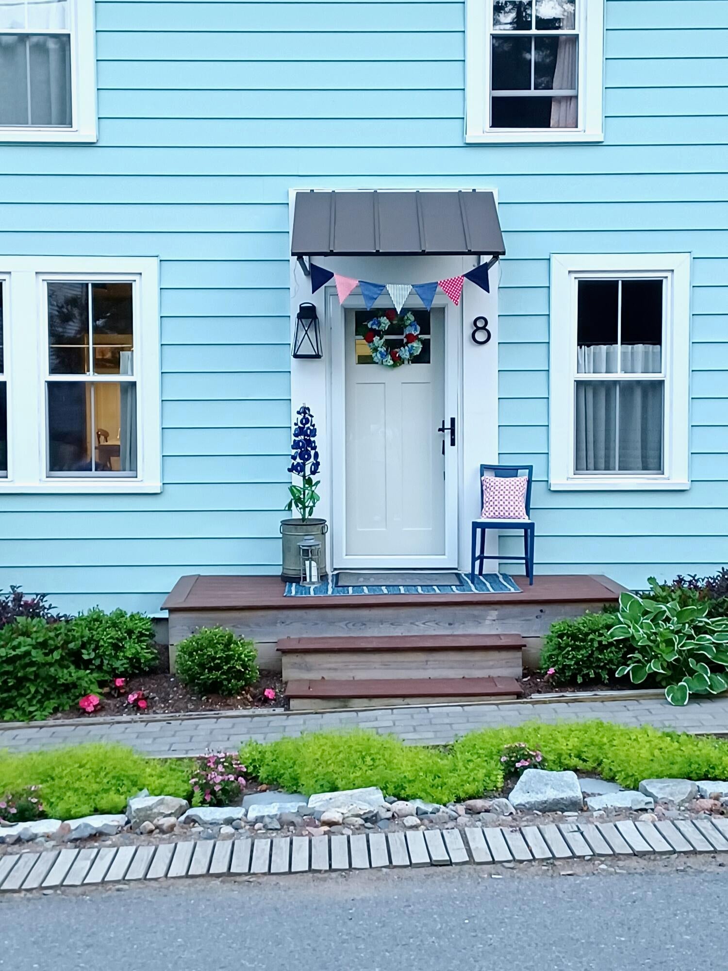 8 Third Street — photo