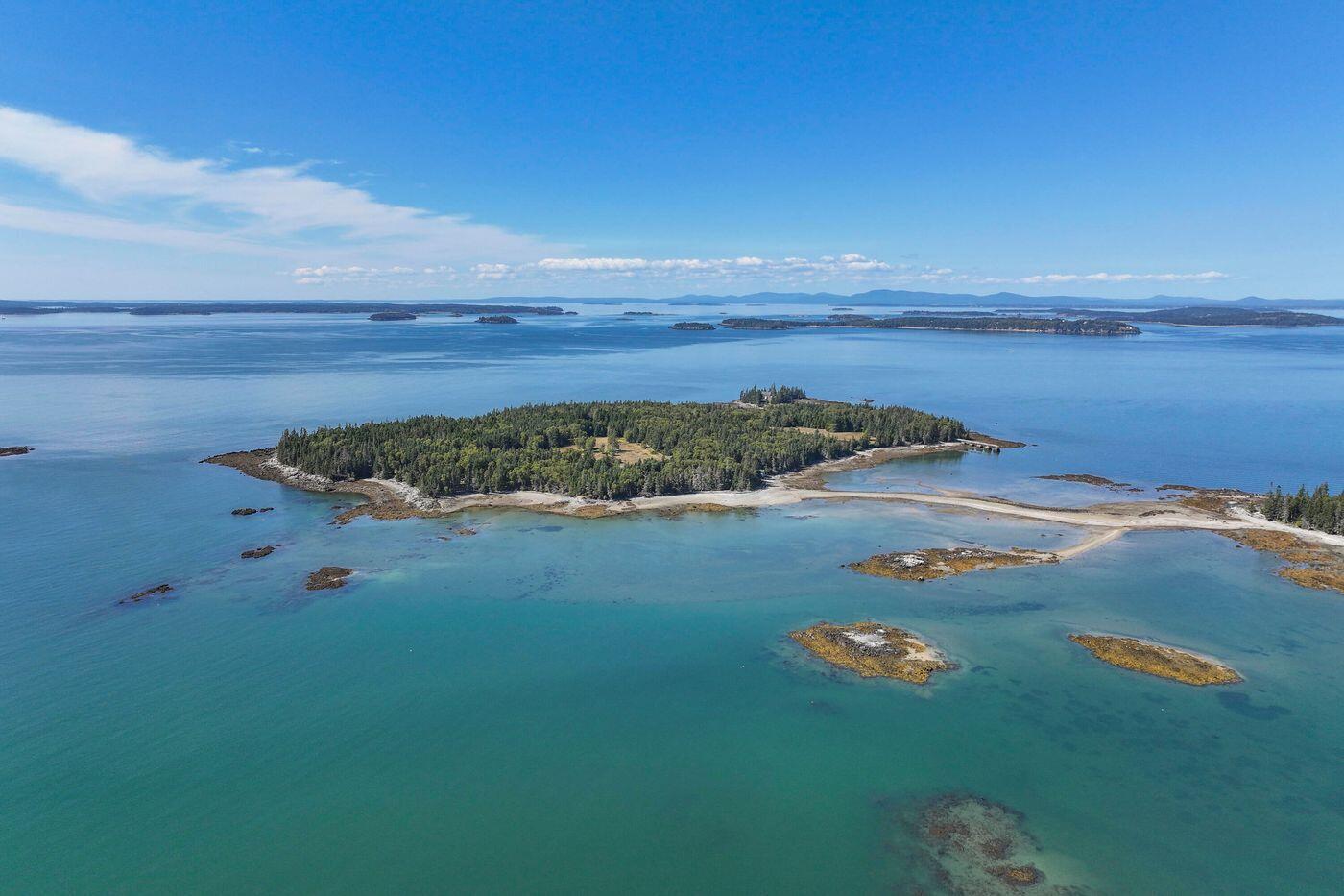 Lot 001 Sheephead Island — photo