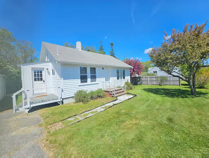 14 Seal Cove Road — photo