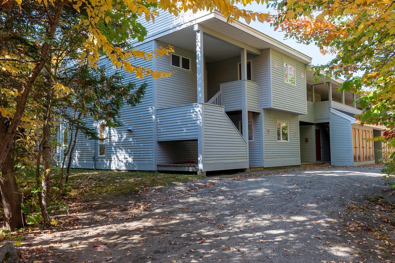 2560 Beaver Brook Lane 2560 — photo