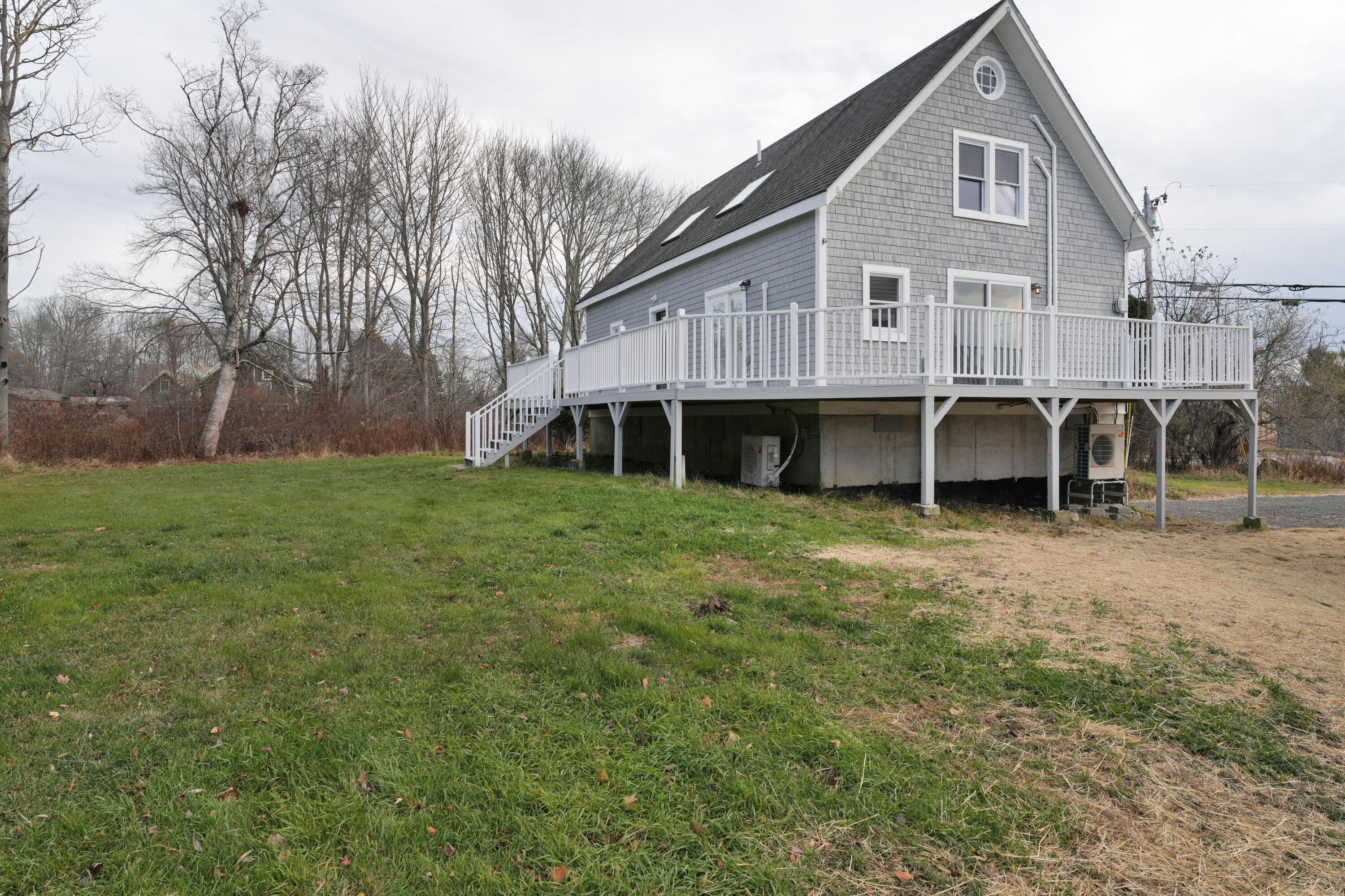 16 Ash Point Road 16 — photo