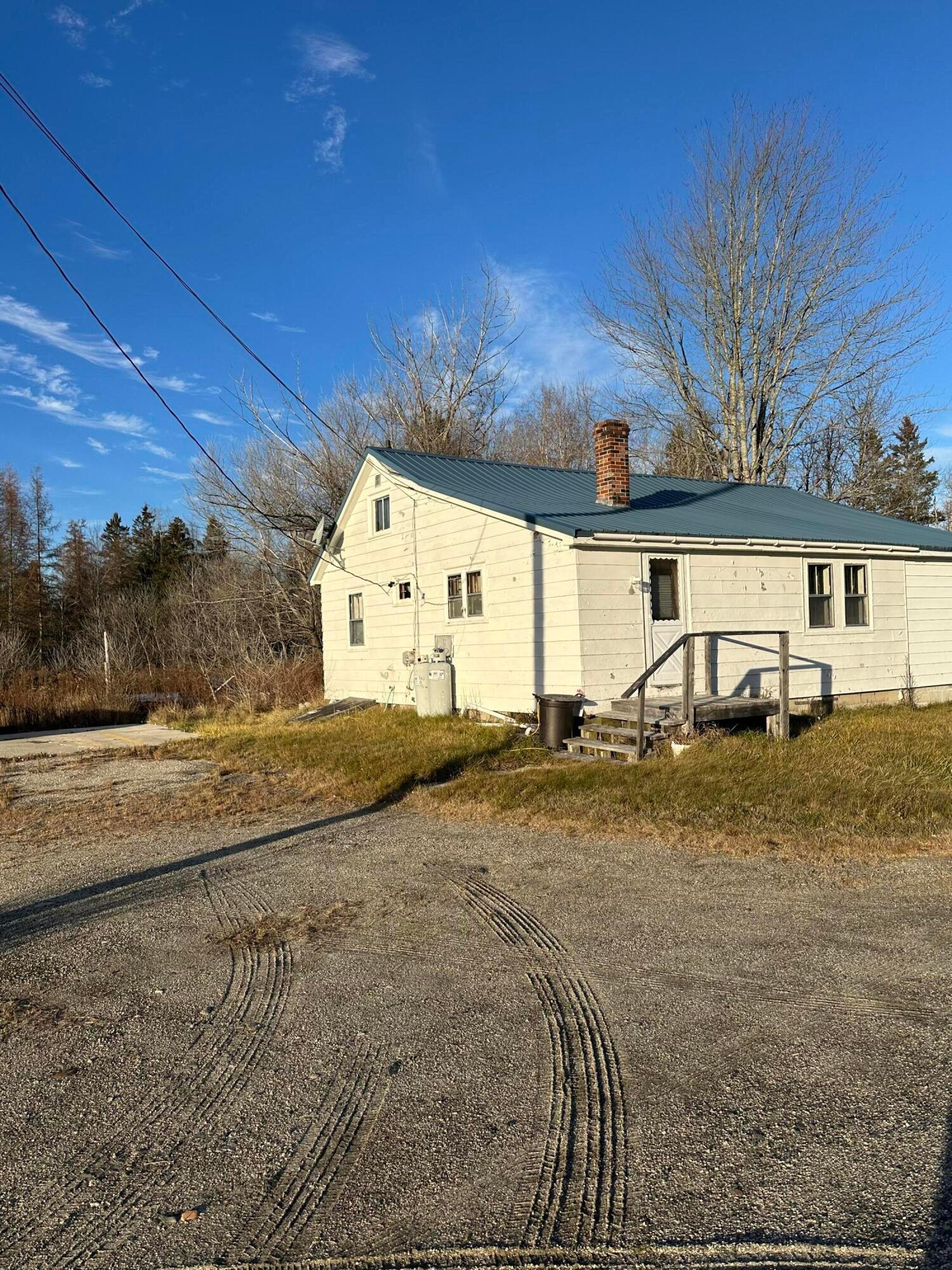1491 Main Street — photo