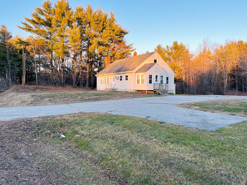 347 Civic Center Drive — photo