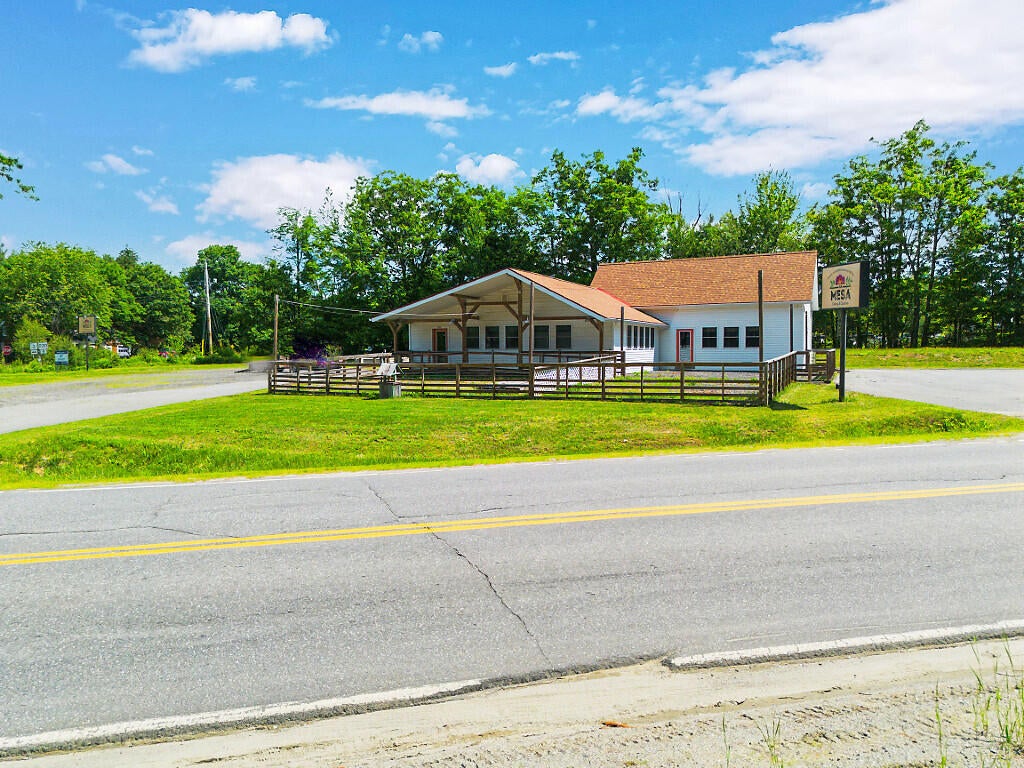 205 W Main Street — photo