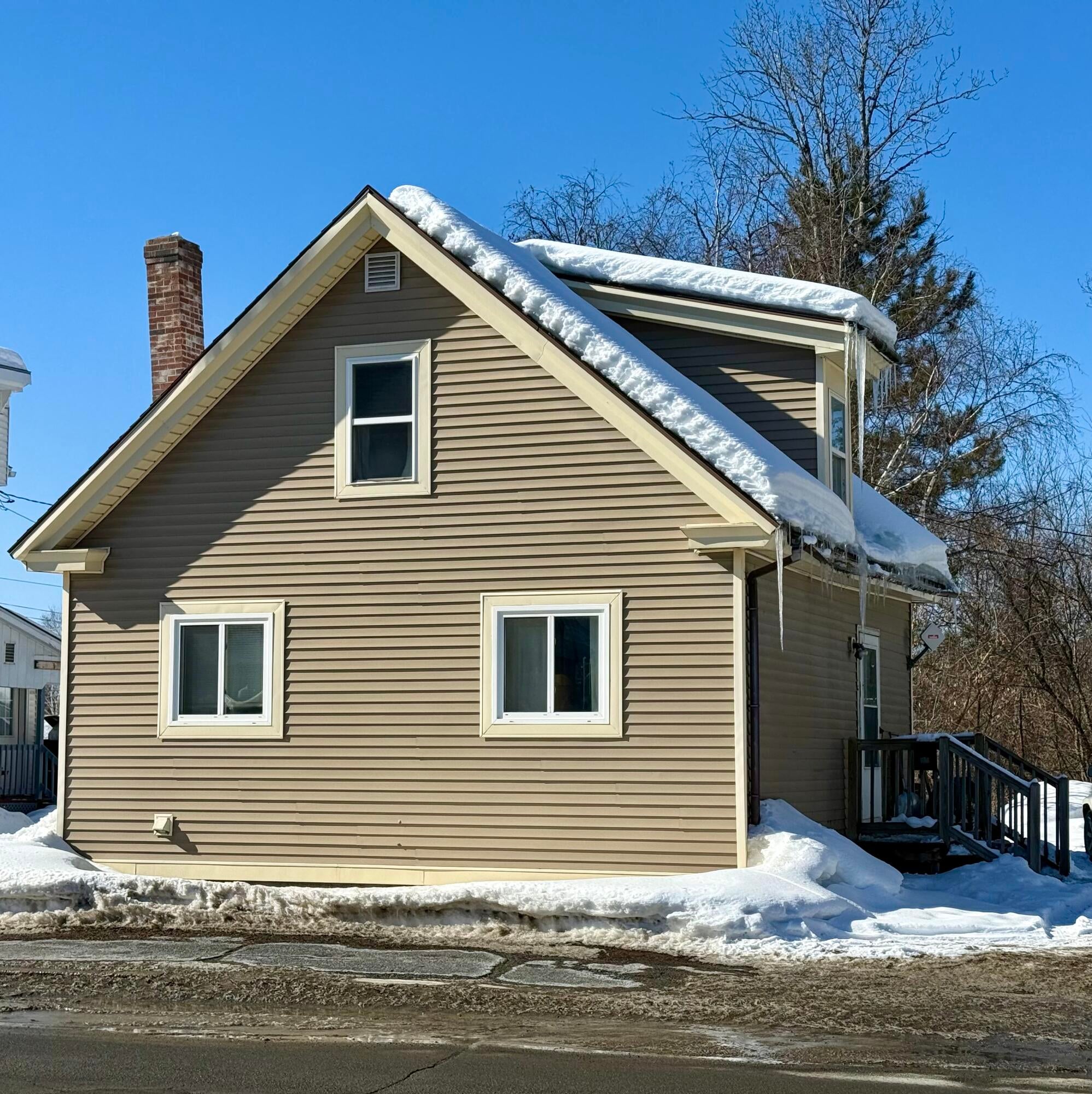 68 E Main Street — photo