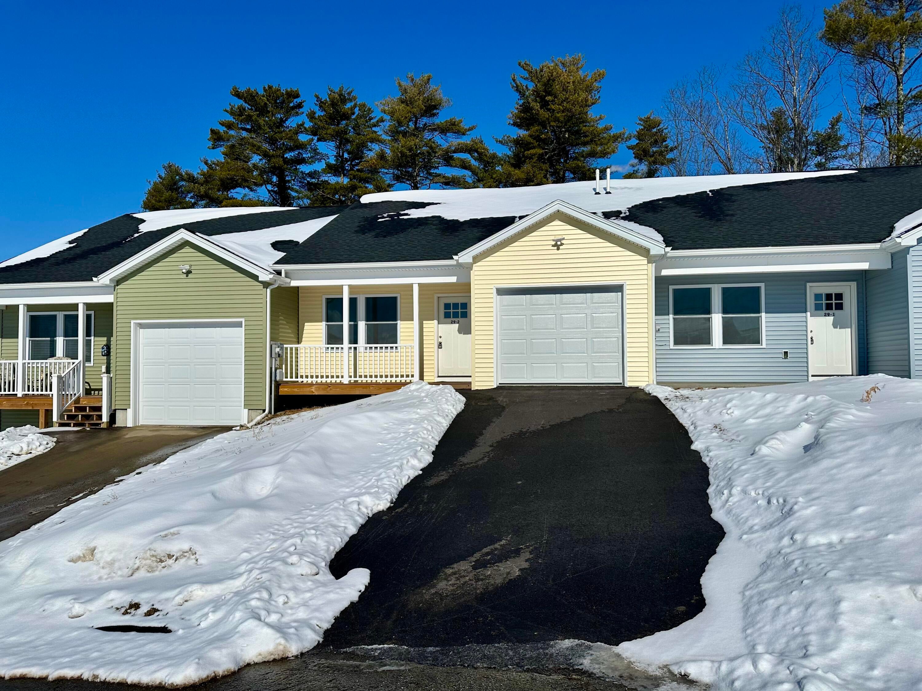 29 Village Circle 2 — photo