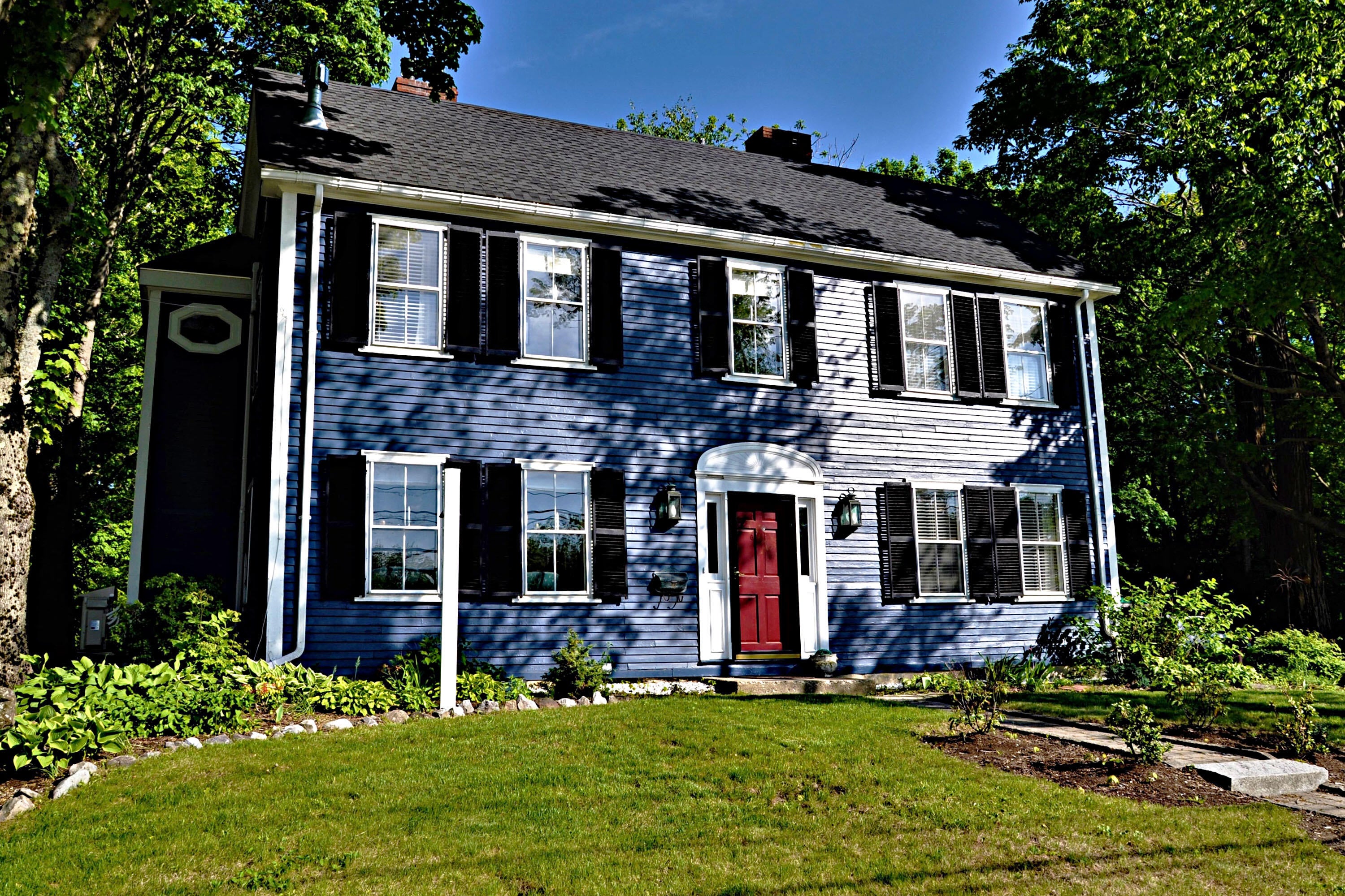 84 Elm Street — photo
