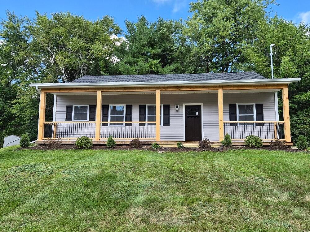 684 Main Street — photo