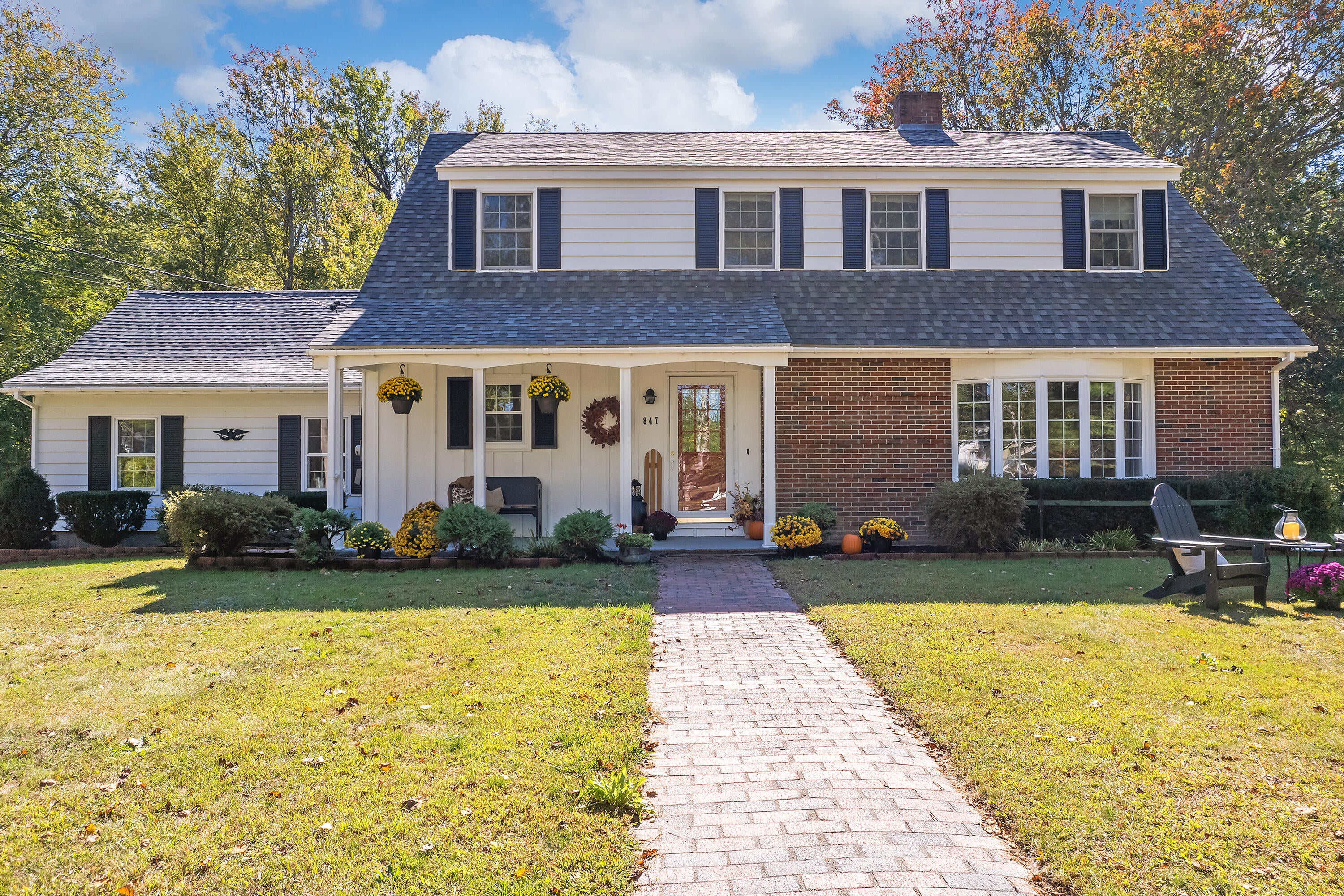 847 Middlesex Road — photo
