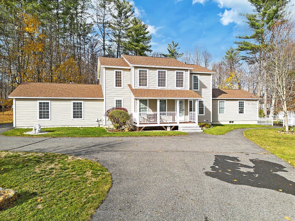 53 Mathews Avenue — photo
