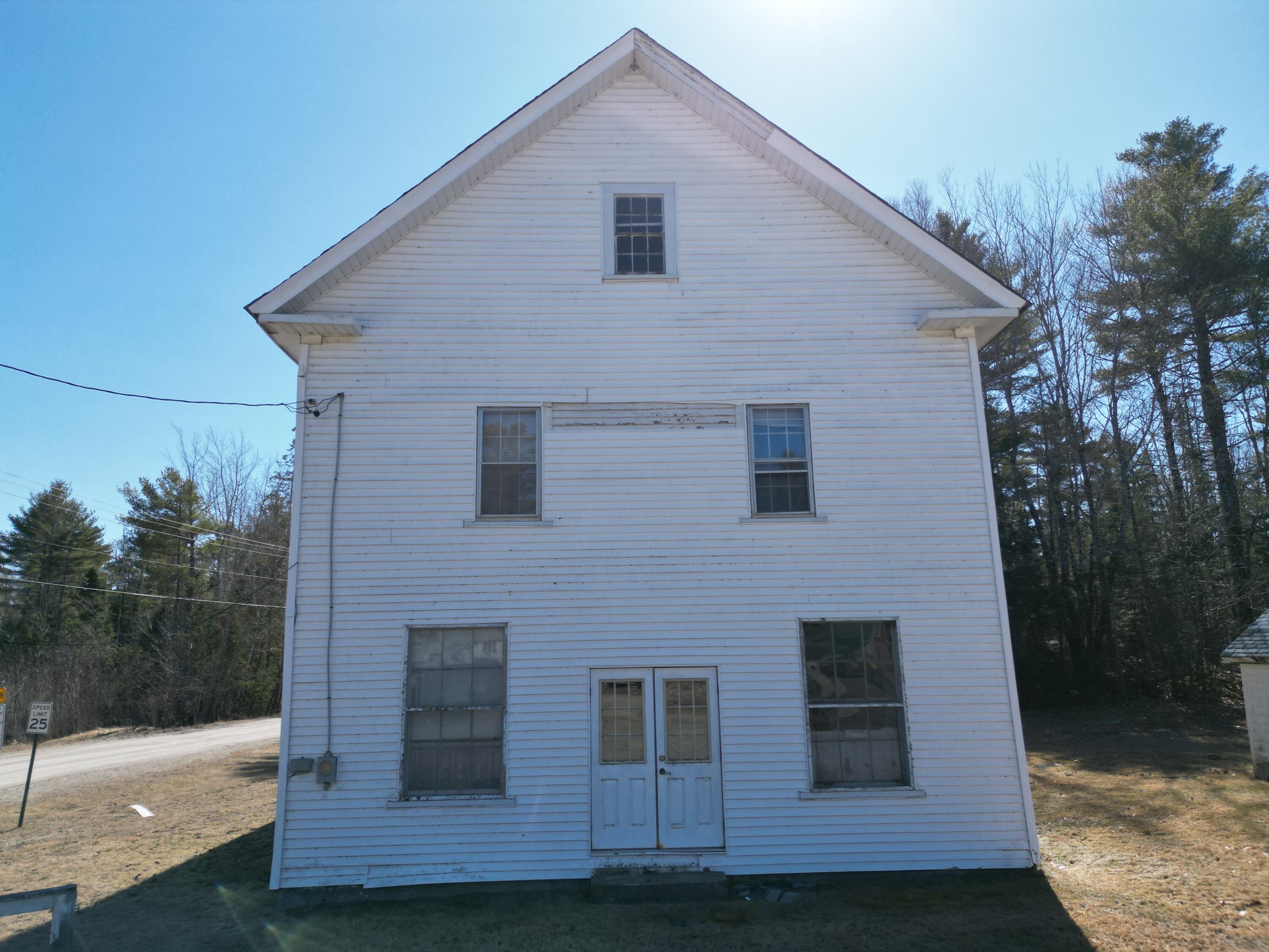 4 W Old Main Road — photo