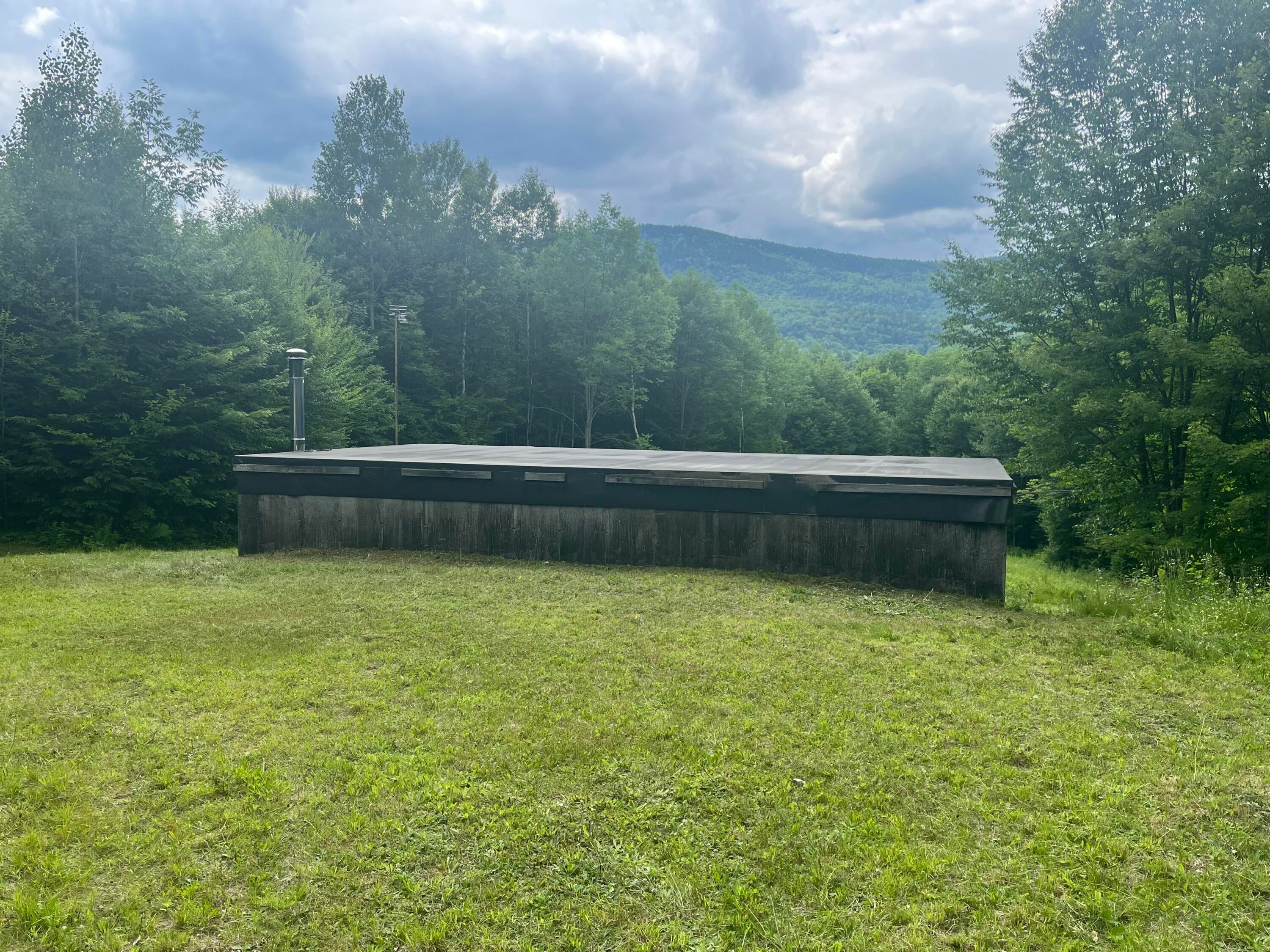 672 Meadow Lane — photo