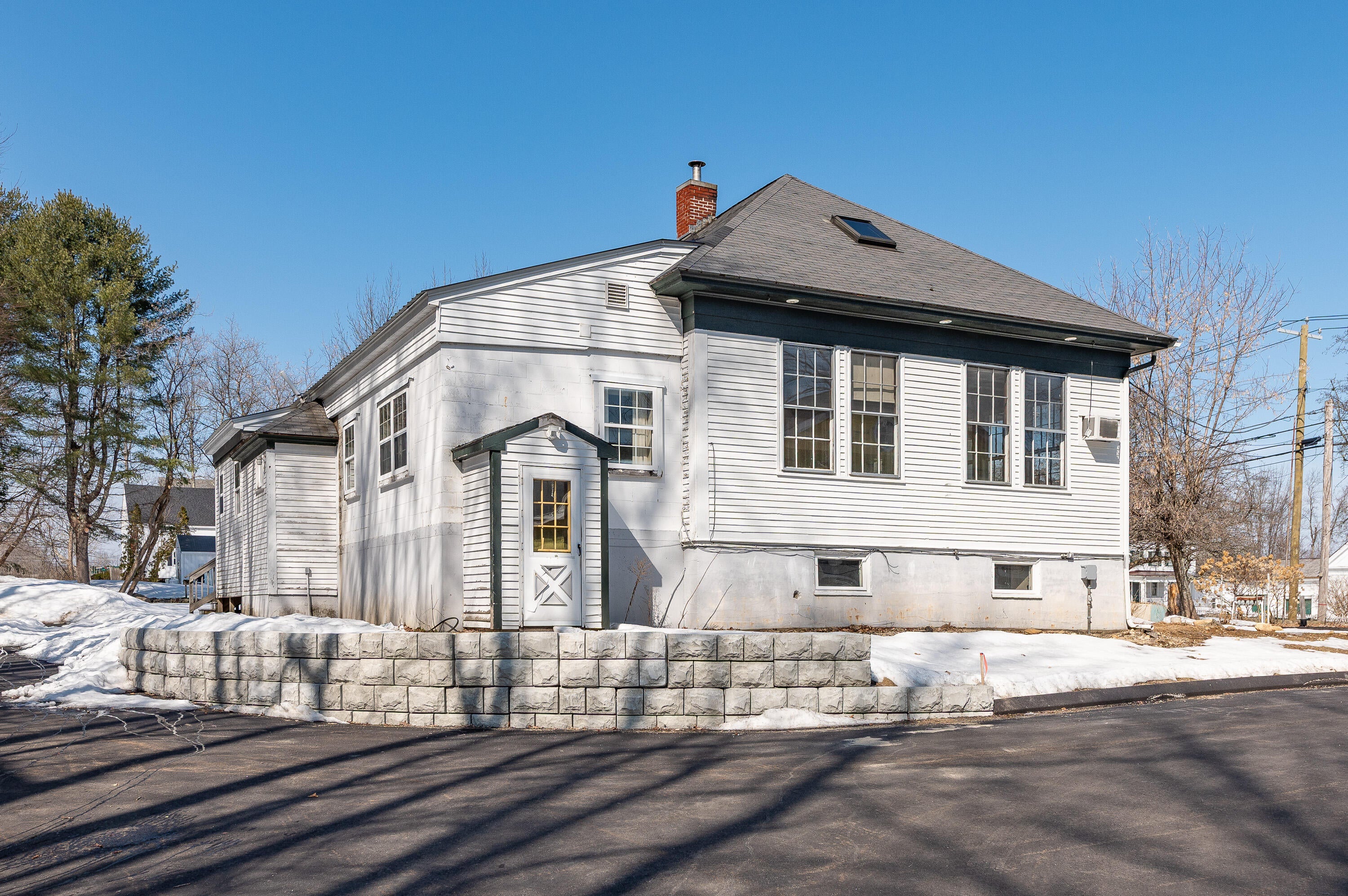 27 Ossipee Trail E 1 — photo