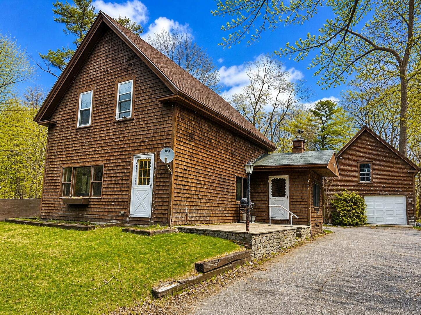 187 Taunton Drive — photo