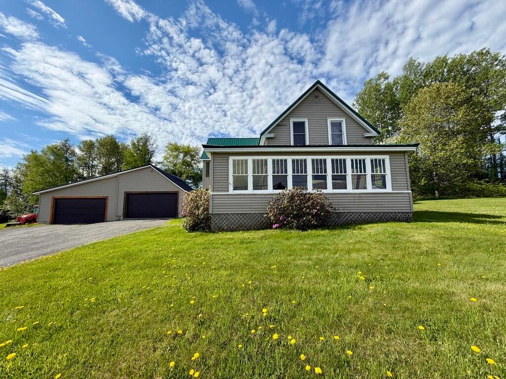 581 Robinson Road — photo