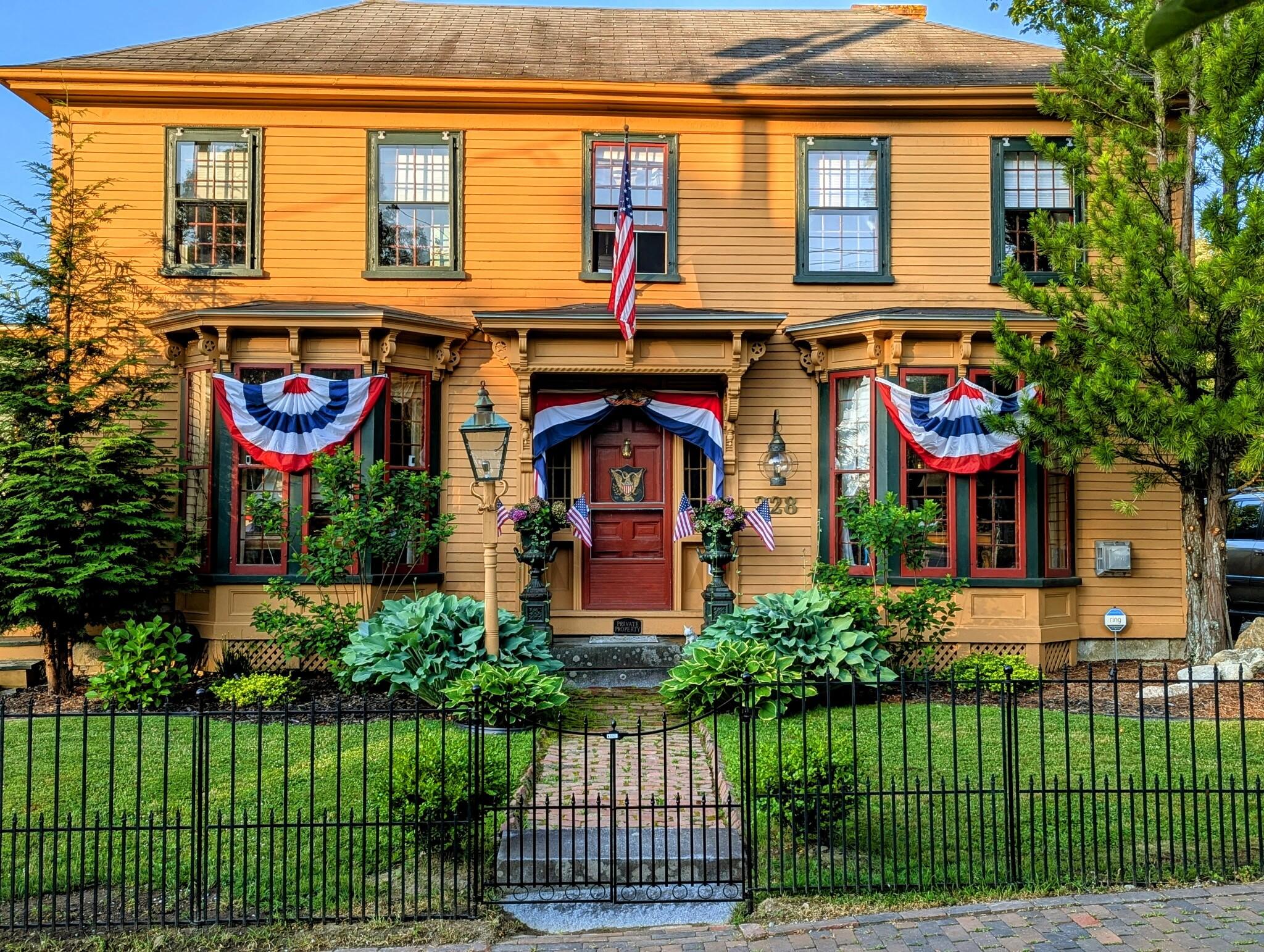 228 Main Street — photo
