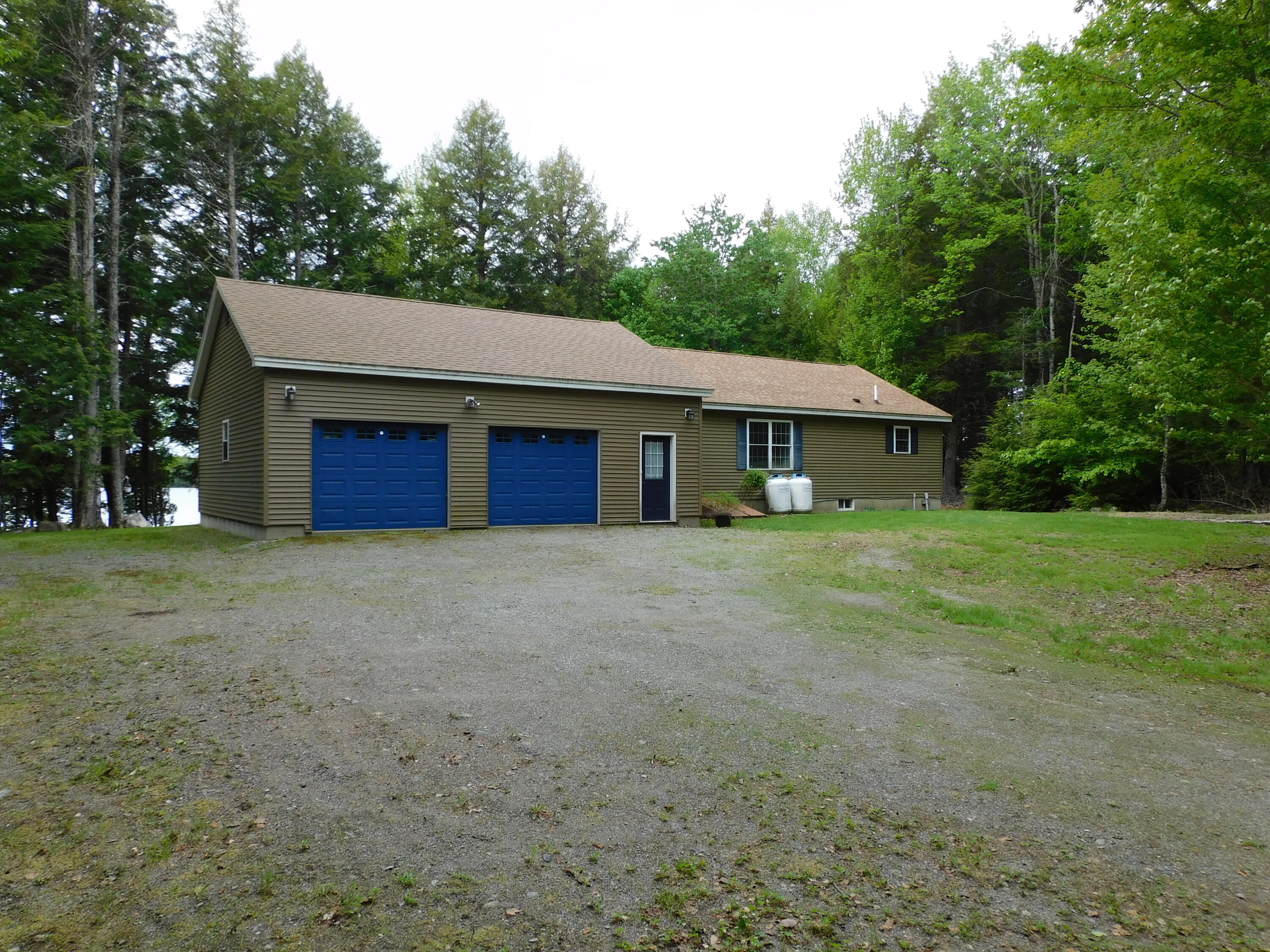 35 Black Cat Point Drive — photo