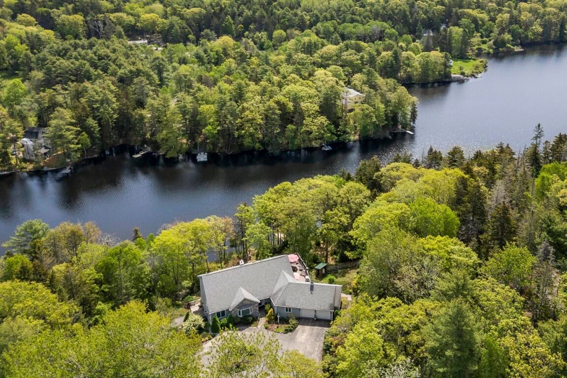 236 Lakeside Drive — photo