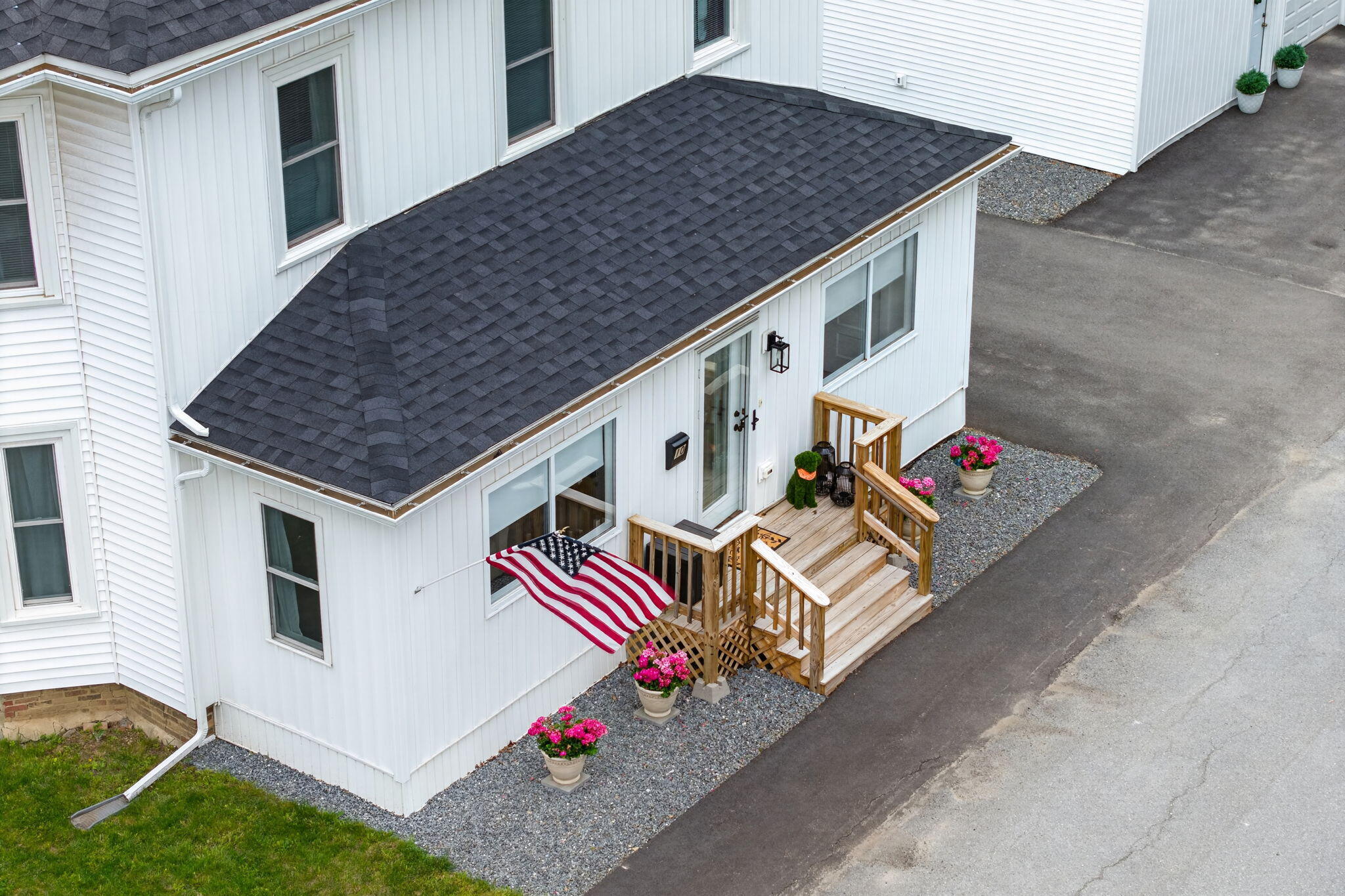 10 Salem Court — photo