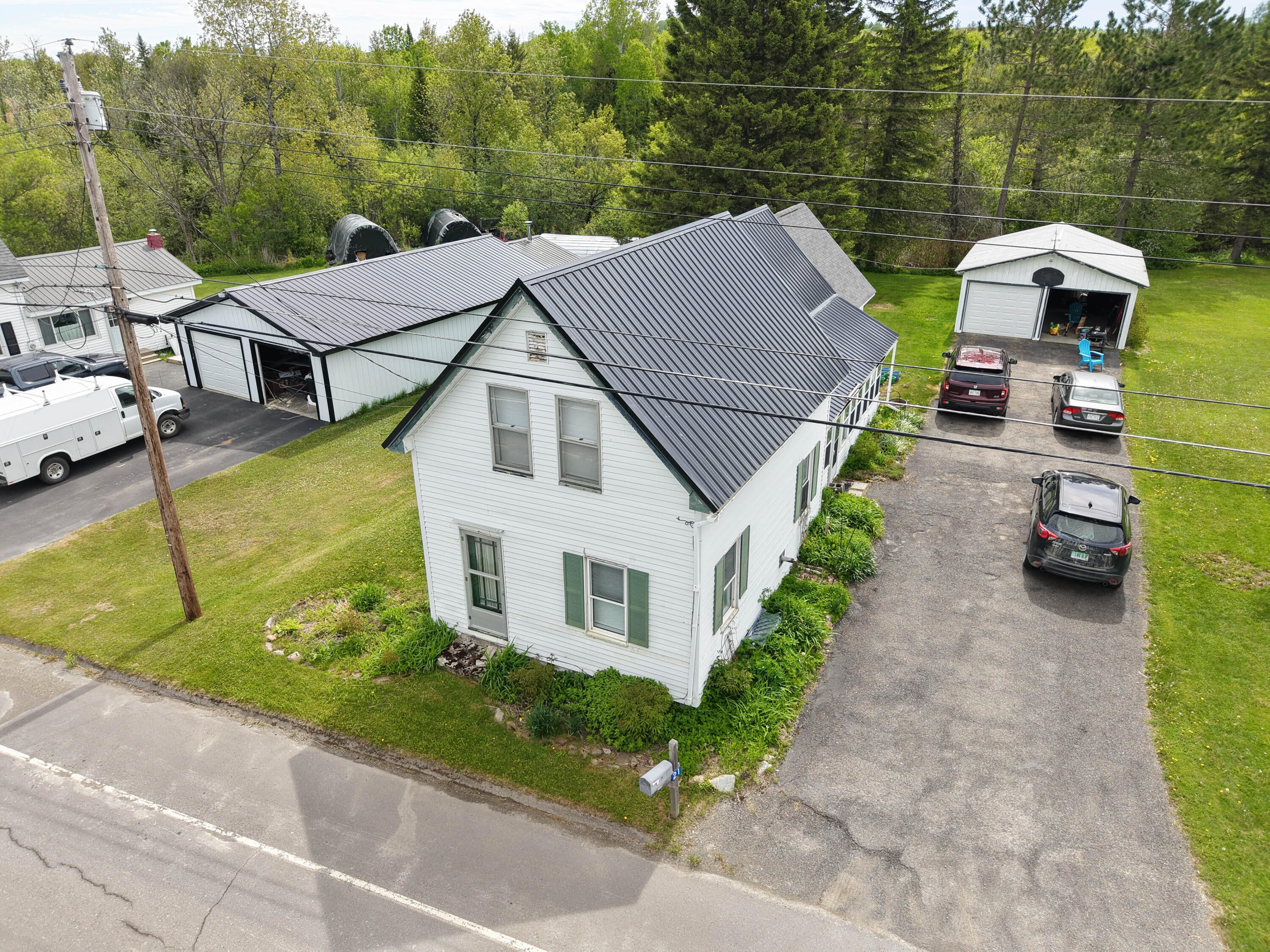 21 Boundary Line Road — photo