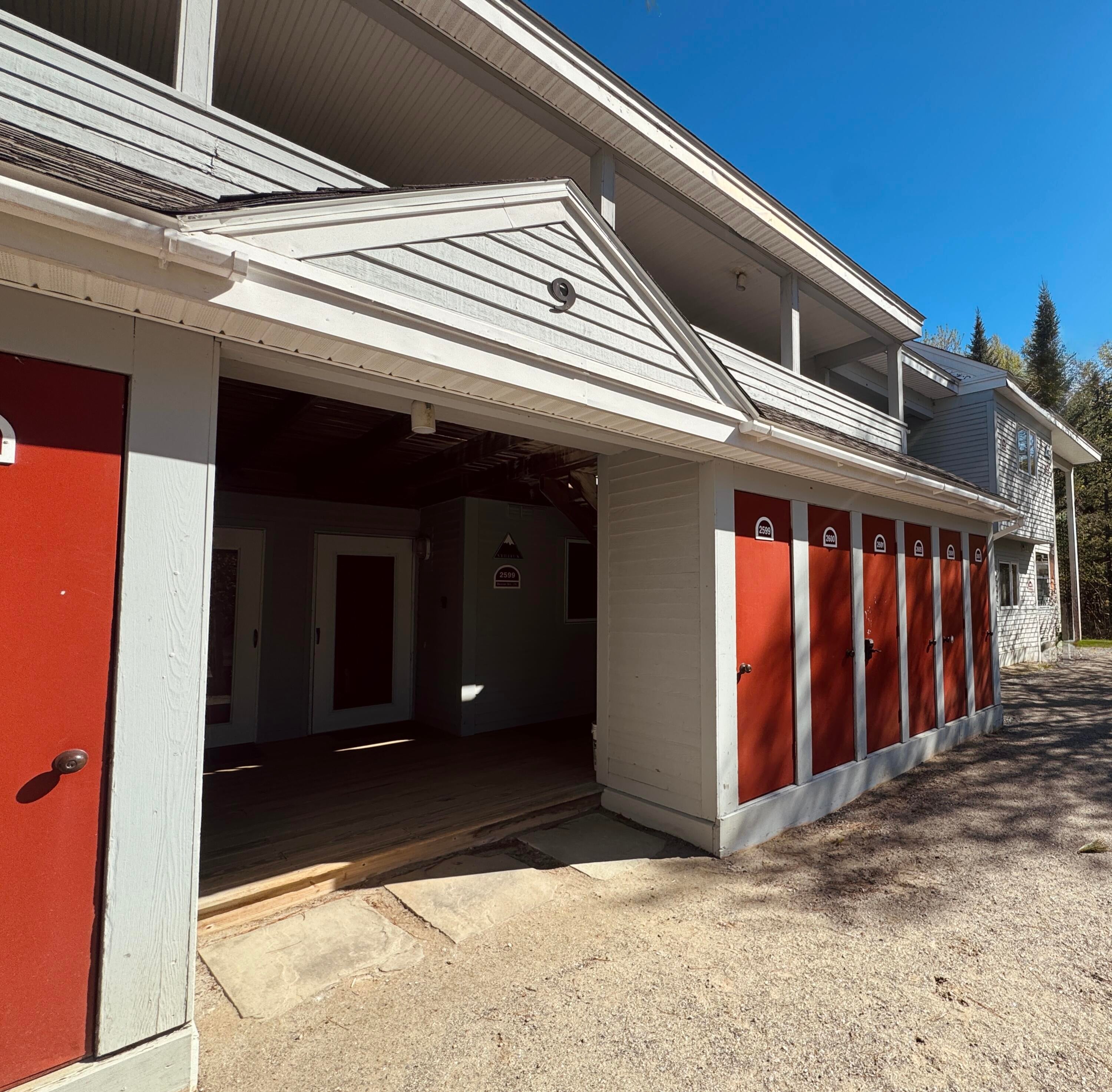 2599 Beaver Brook Lane 2599 — photo