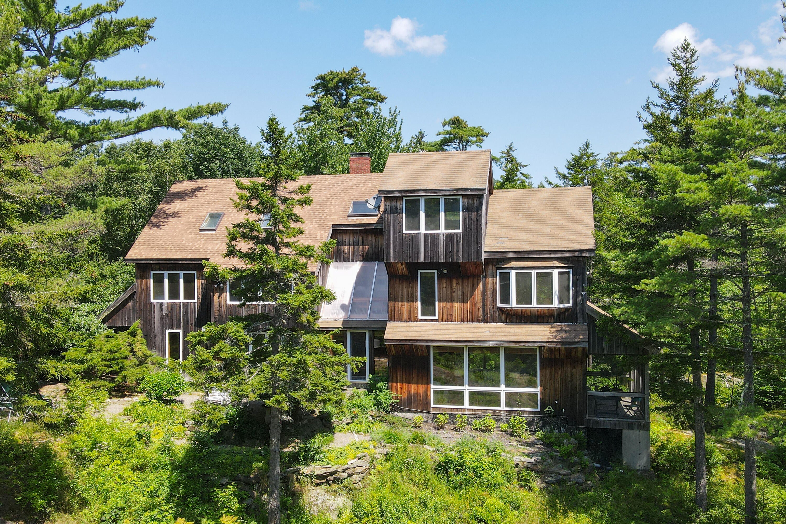 44 Timbercliffe Drive — photo