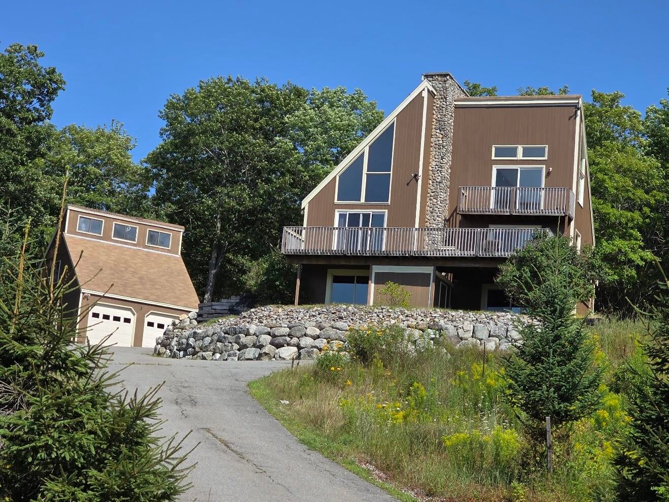 40 Skyline Drive — photo