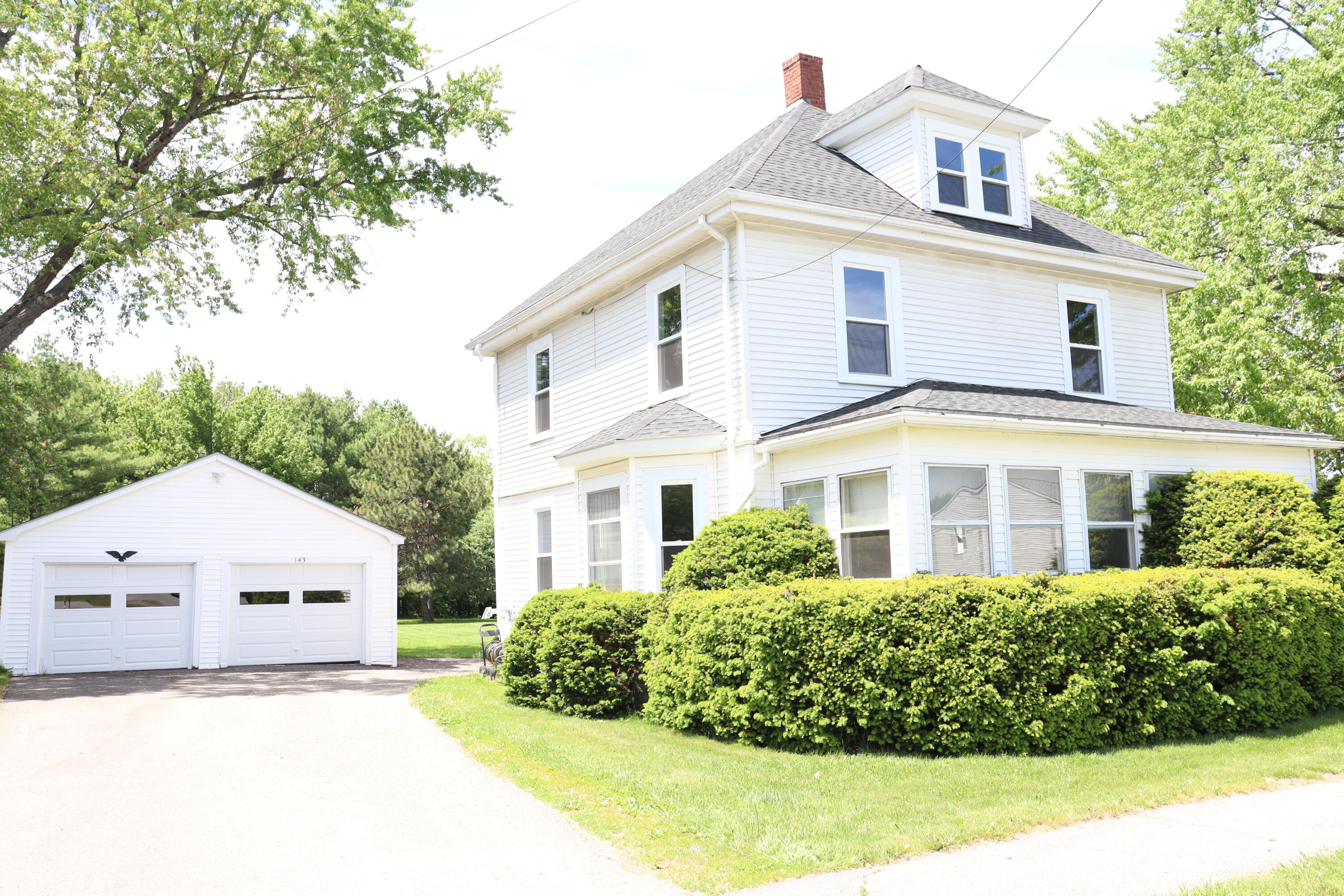 143 Chamberlain Street — photo