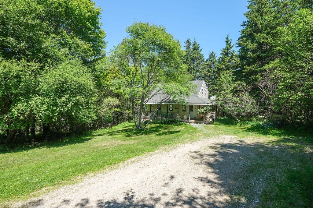 27 Spofford Drive — photo