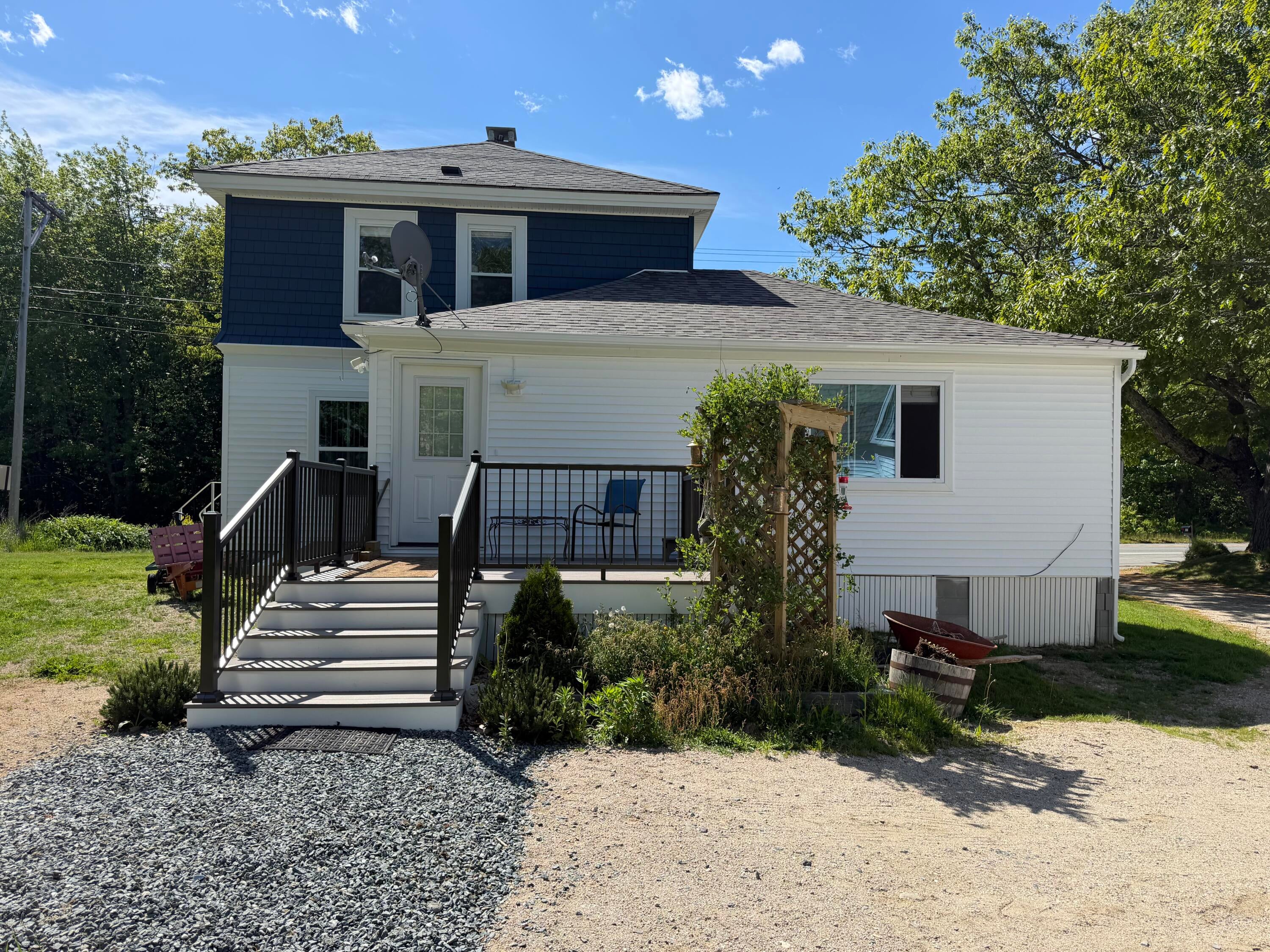 1137 Route 1 — photo