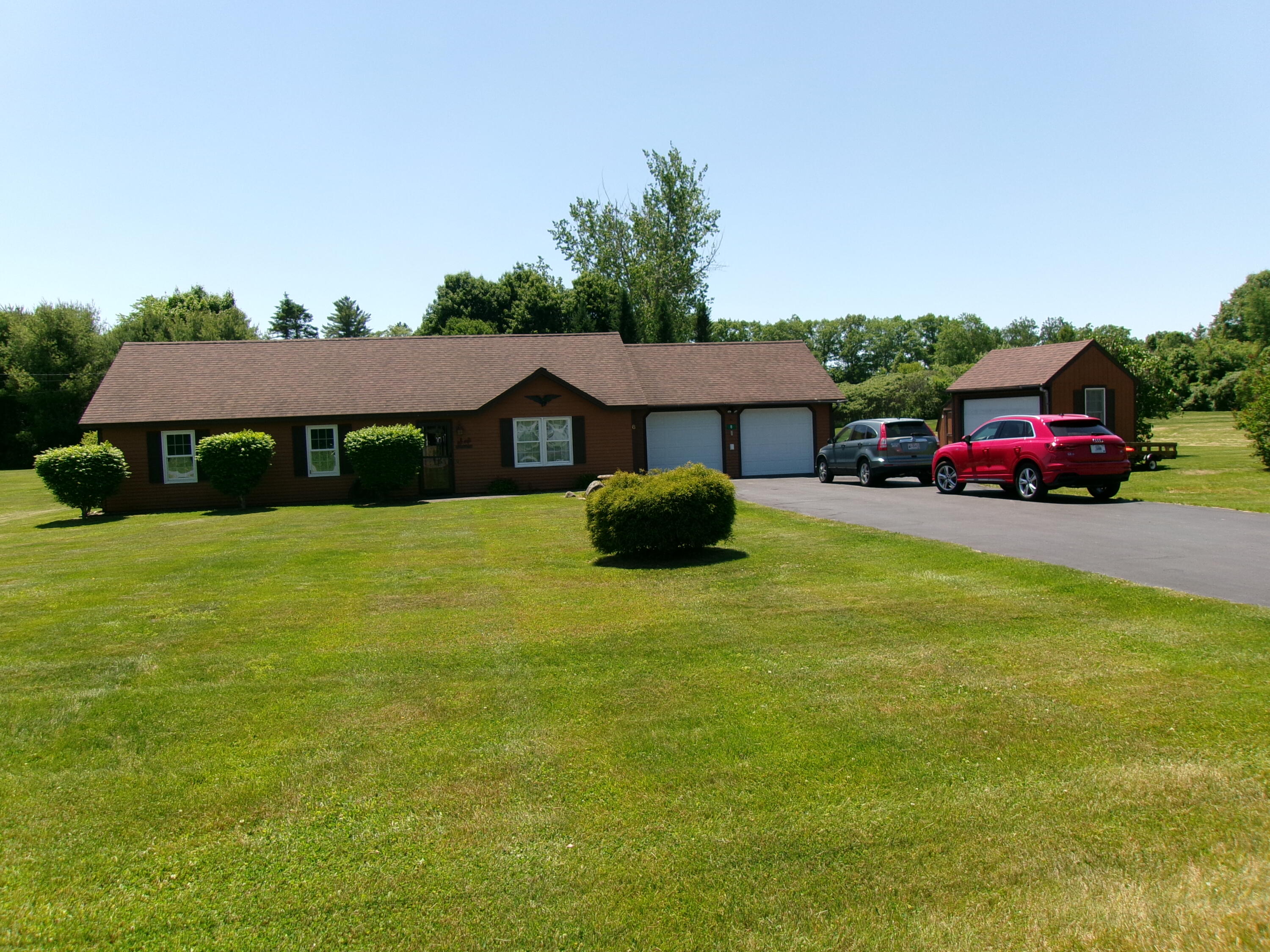 8 Chadwick Hill Drive — photo