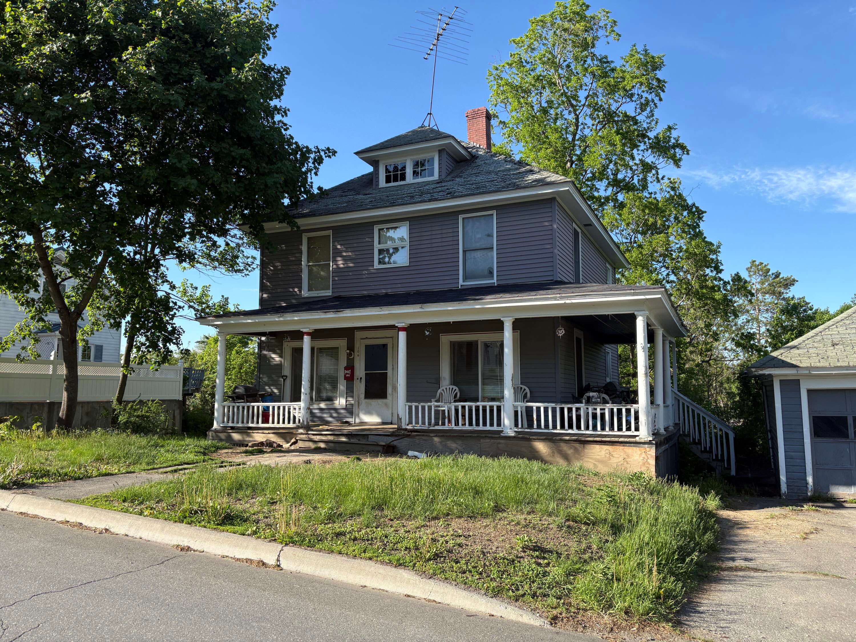 106 Pleasant Street — photo