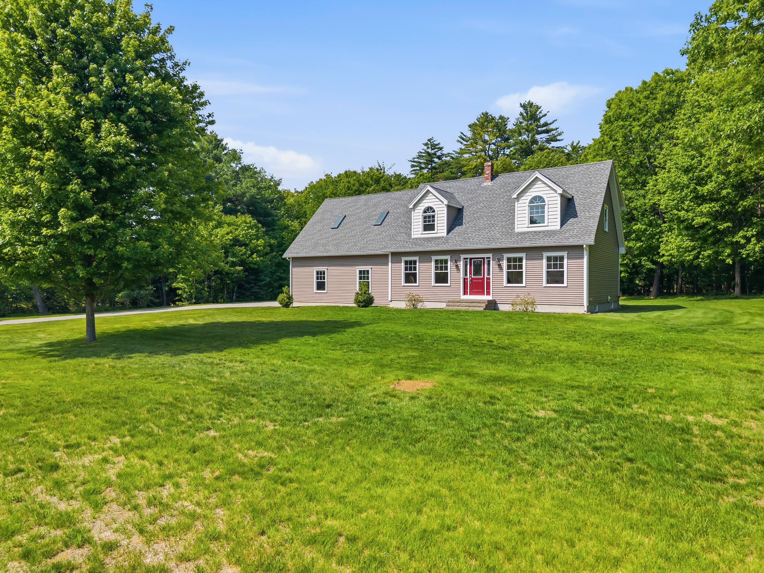 32 Beechwood Drive — photo