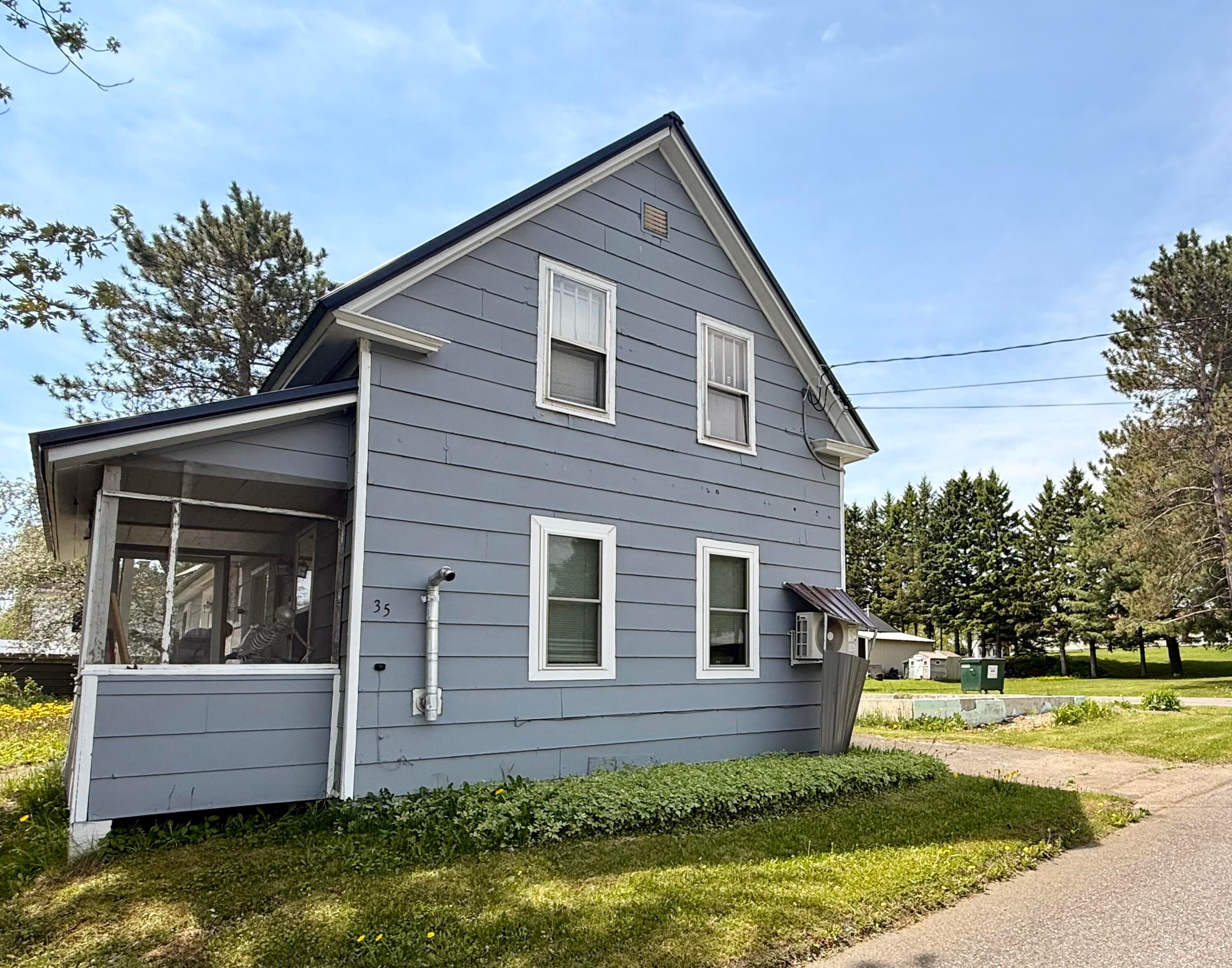 35 Dennis Street — photo