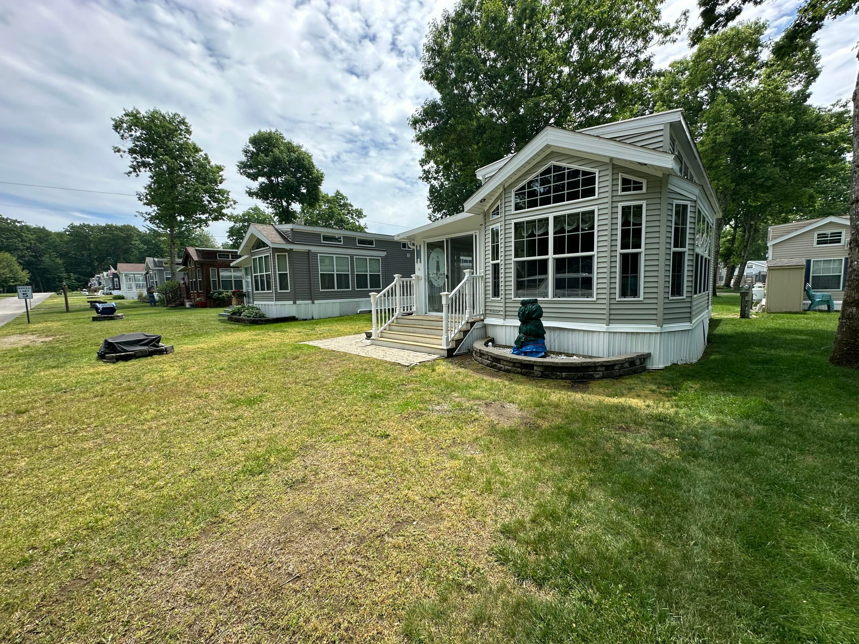 23 College Drive 625 — photo