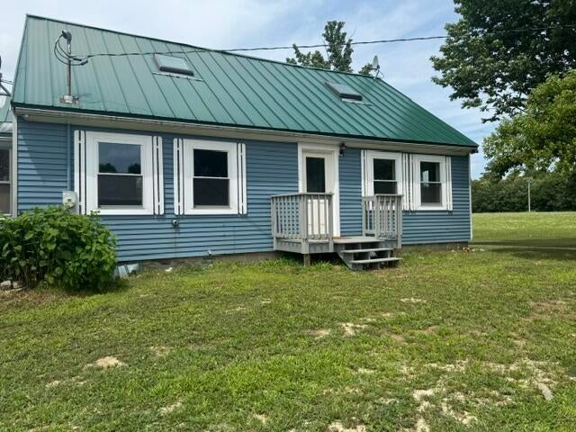 585 Waldoboro Road — photo