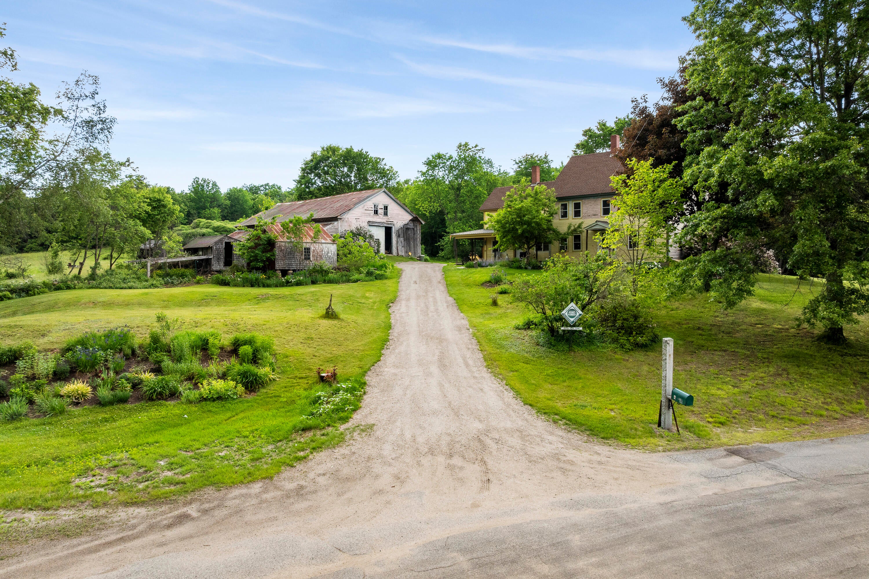 4 Taylor Loop — photo