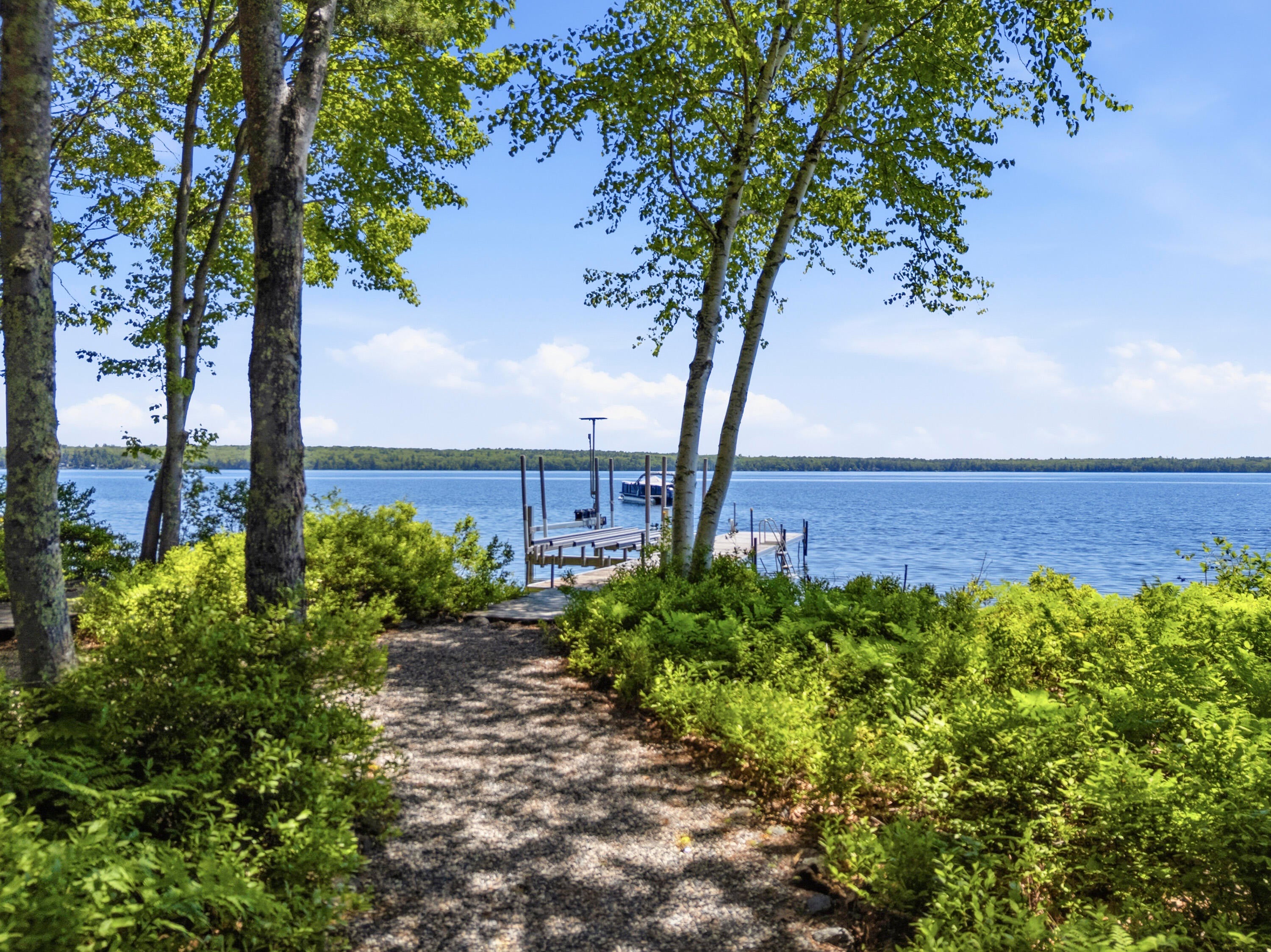 24 Emerald Point Drive — photo