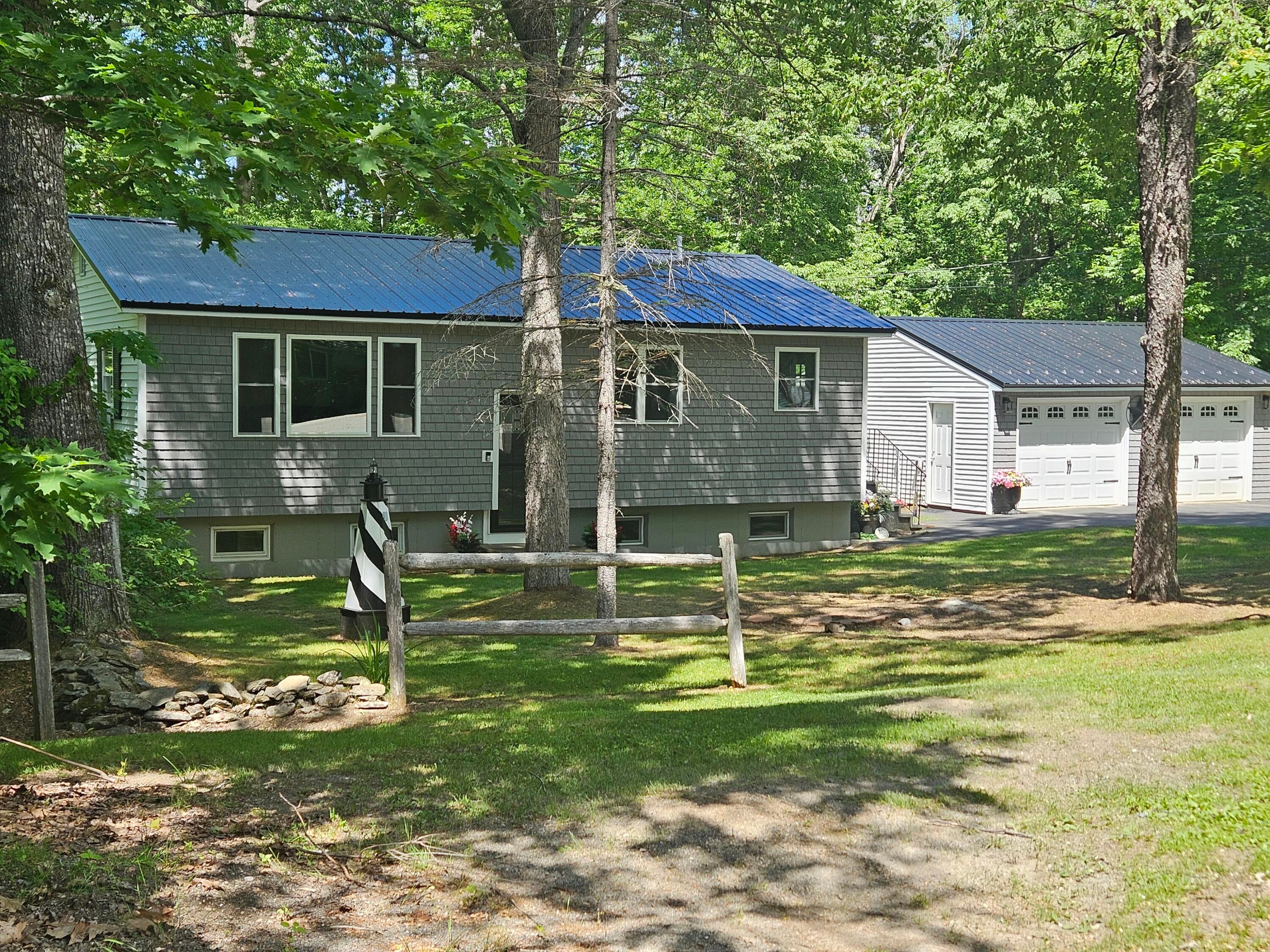 537 George Road — photo